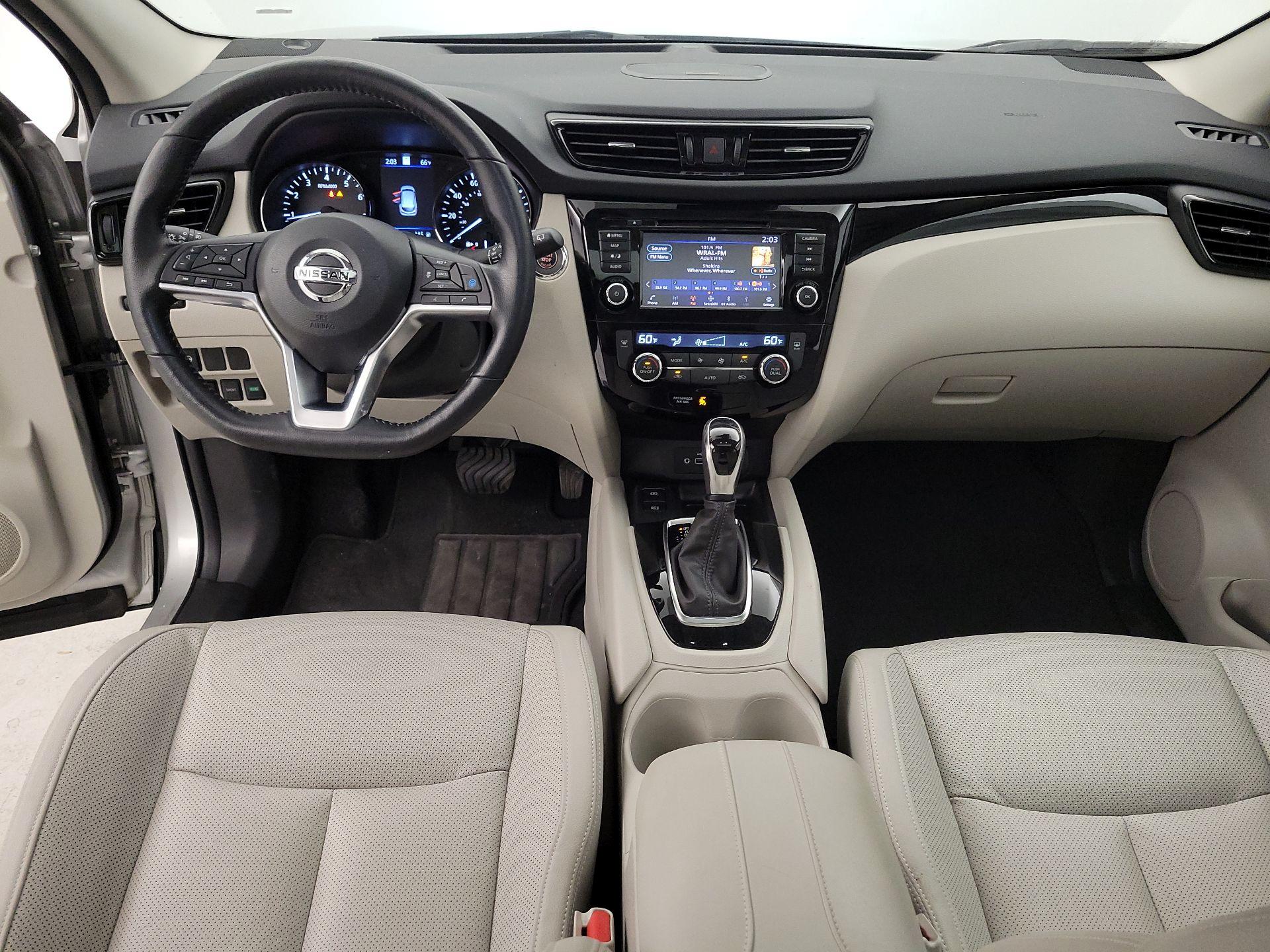 Thumbnail: 2022 Nissan Rogue Sport - 9