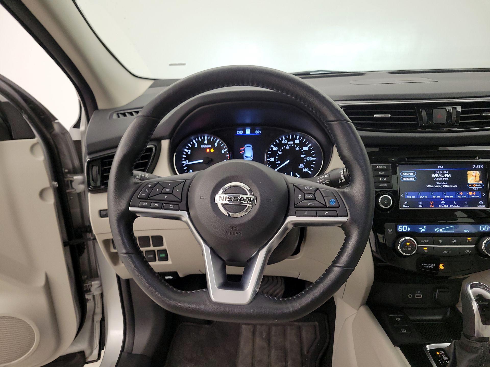 Thumbnail: 2022 Nissan Rogue Sport - 10