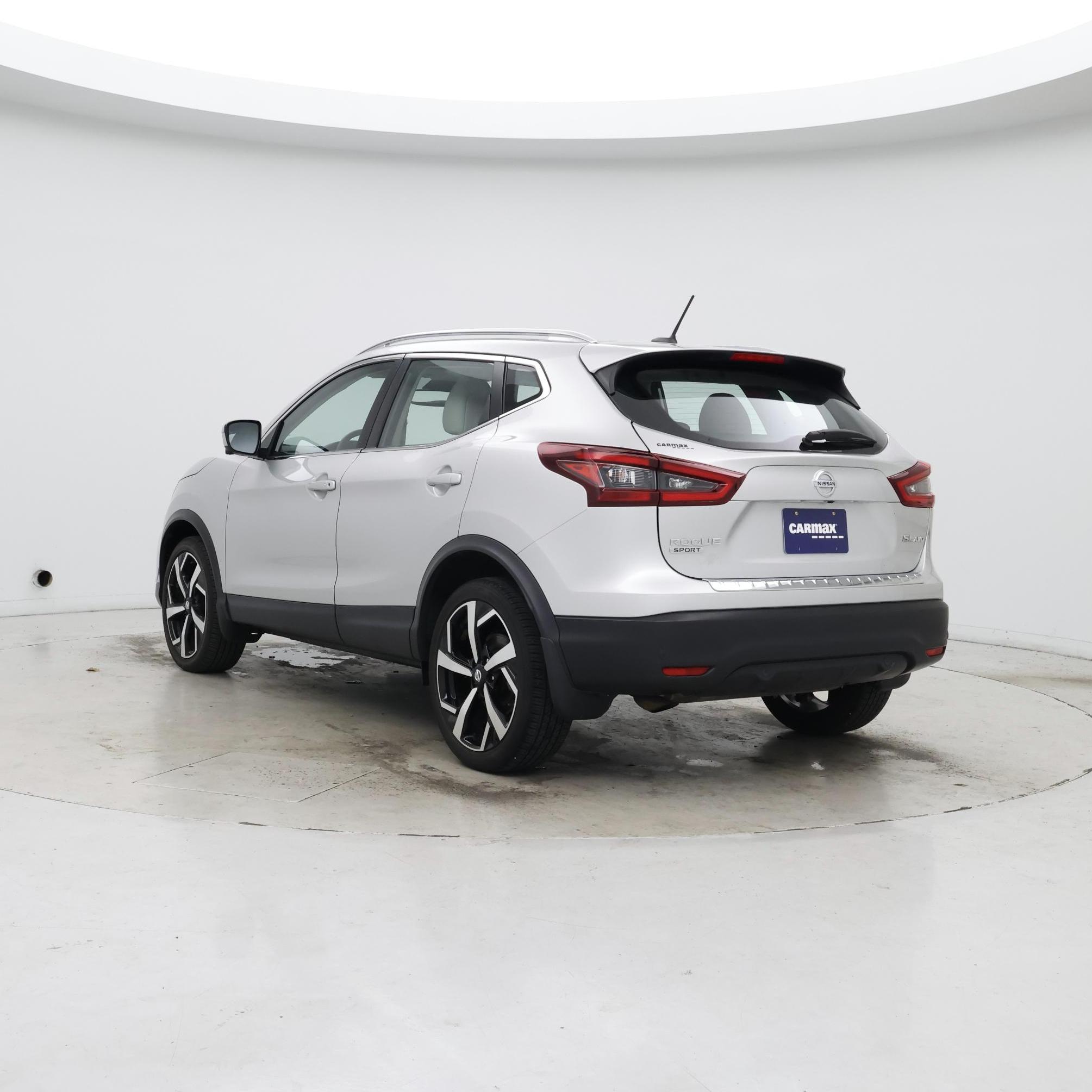 Thumbnail: 2022 Nissan Rogue Sport - 2