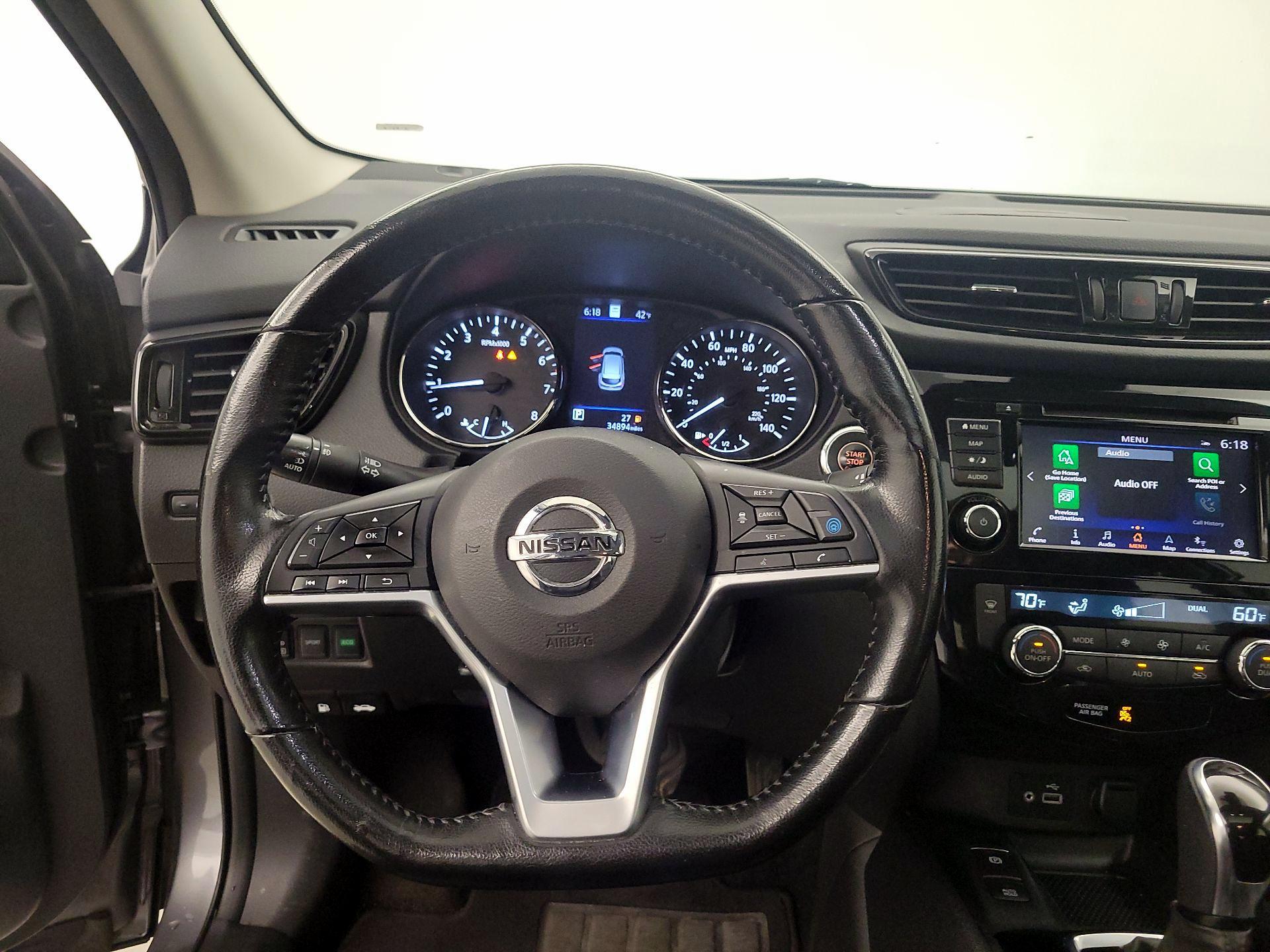 Thumbnail: 2022 Nissan Rogue Sport - 10