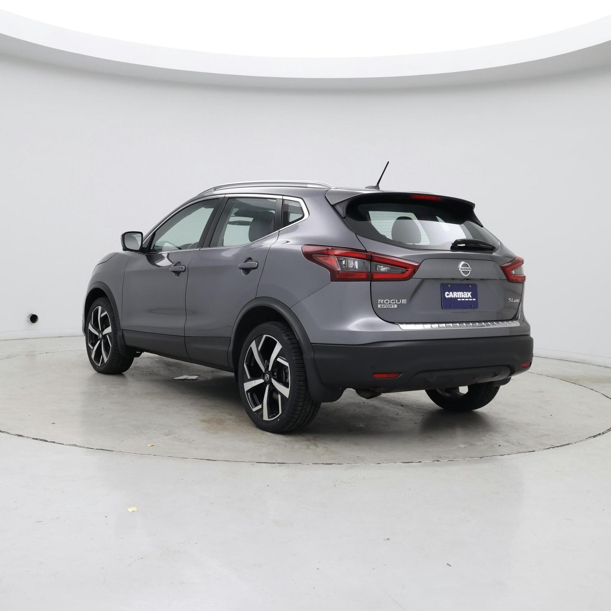 Thumbnail: 2022 Nissan Rogue Sport - 2