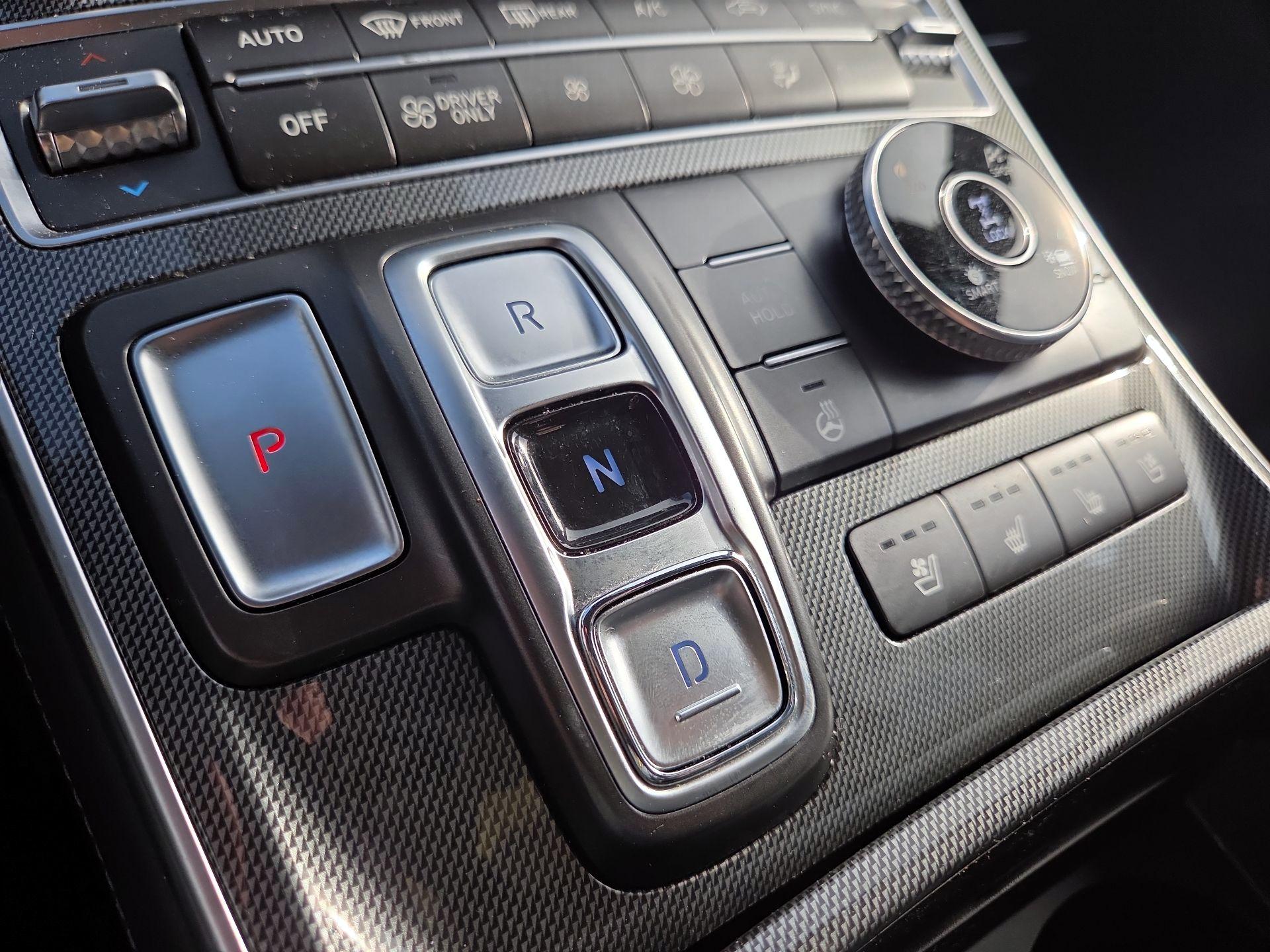 Thumbnail: 2023 Hyundai Santa Fe - 18