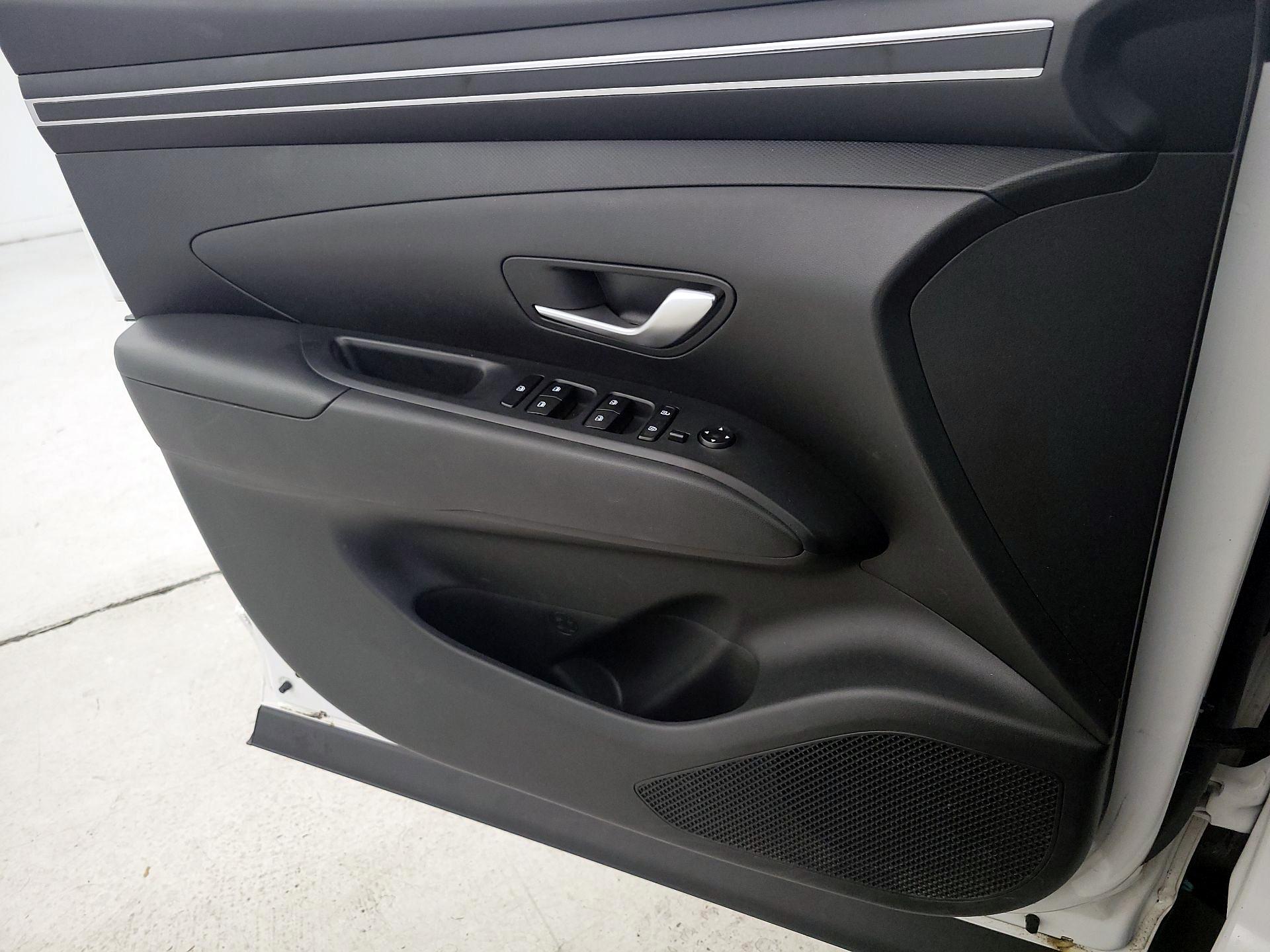 Thumbnail: 2023 Hyundai Tucson - 12