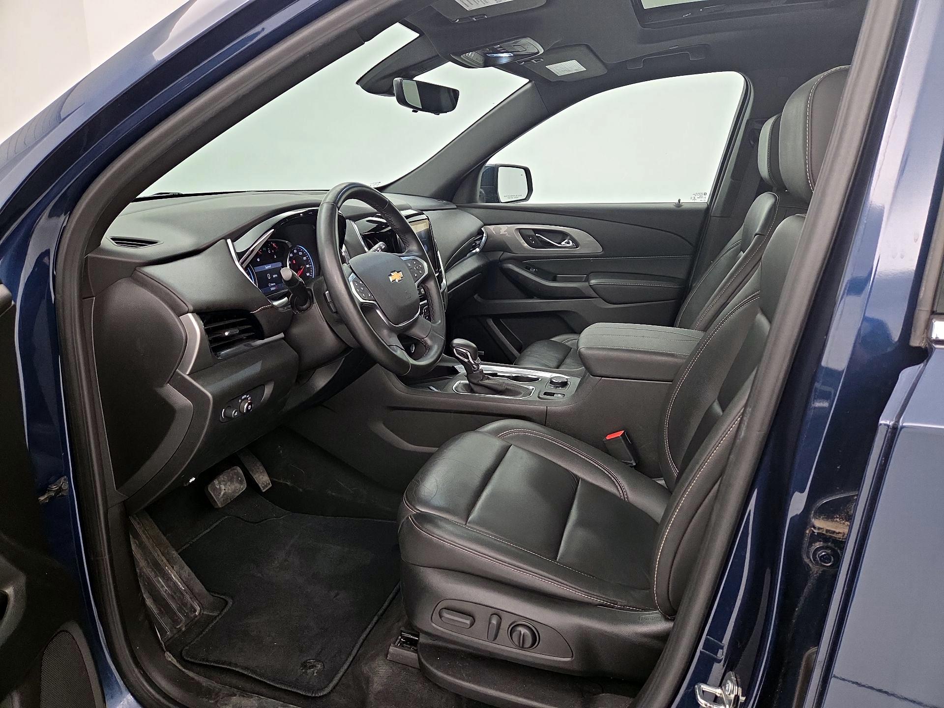 Thumbnail: 2023 Chevrolet Traverse - 11