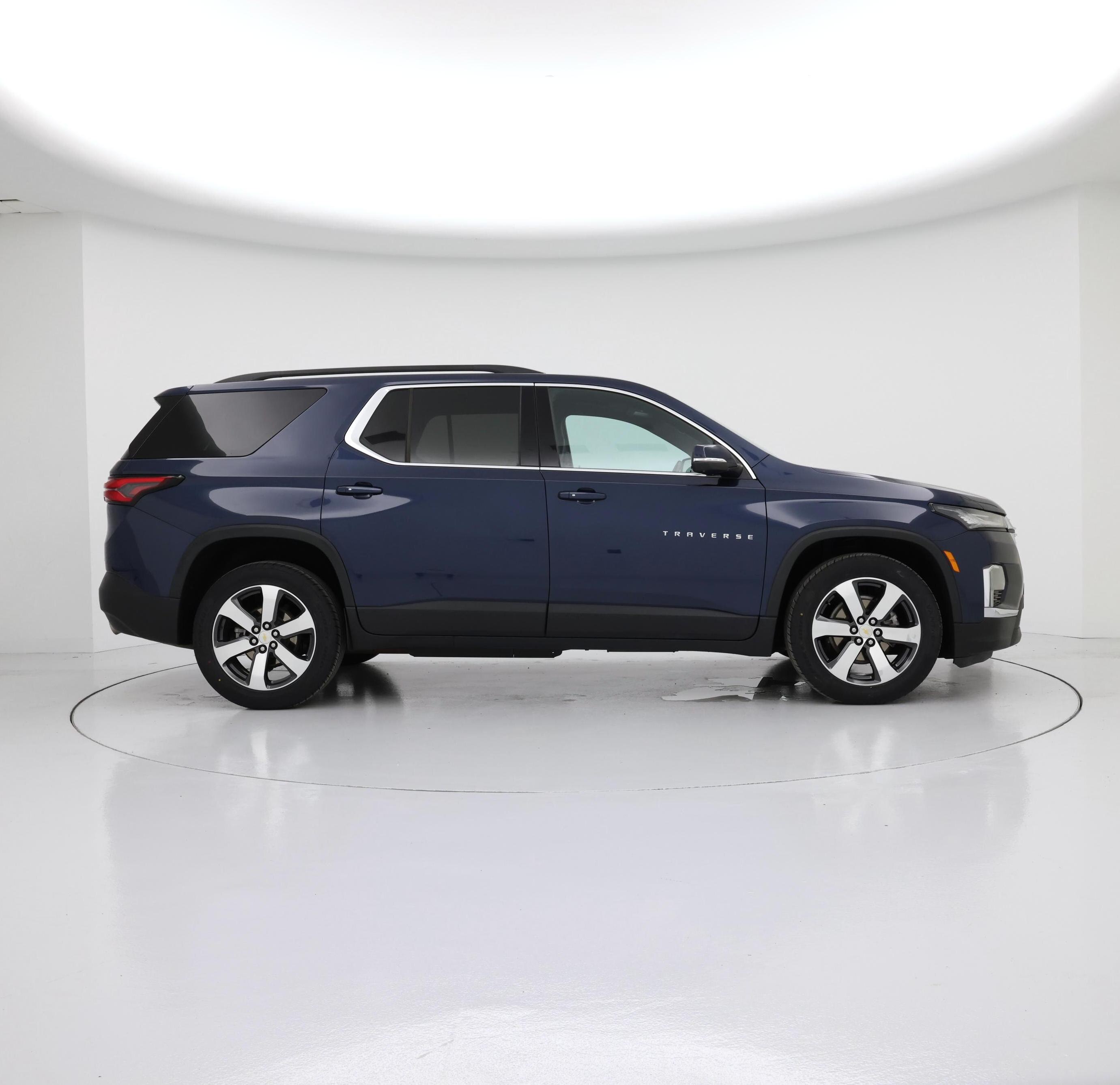 Thumbnail: 2023 Chevrolet Traverse - 7