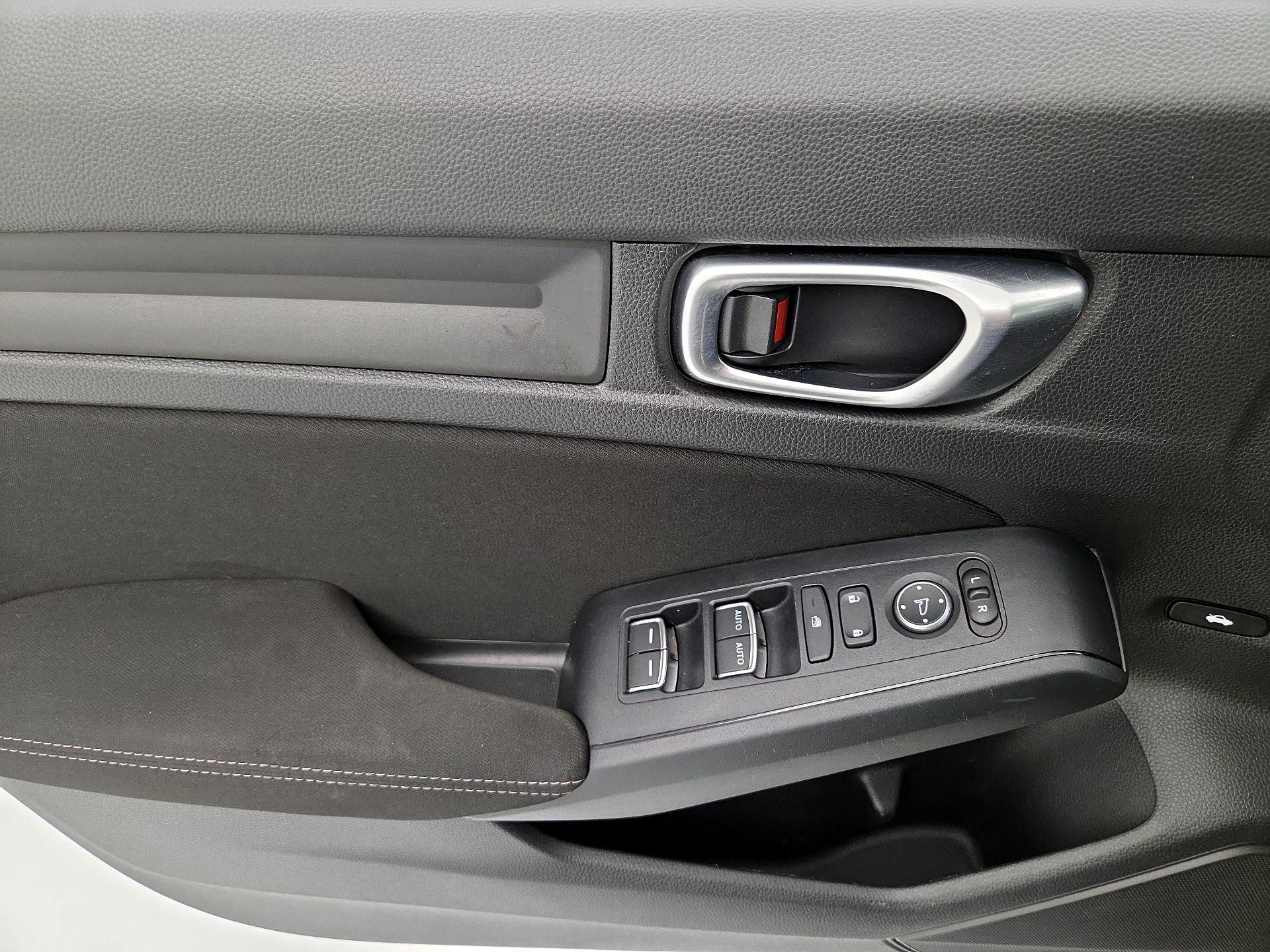 Thumbnail: 2023 Honda Civic - 12