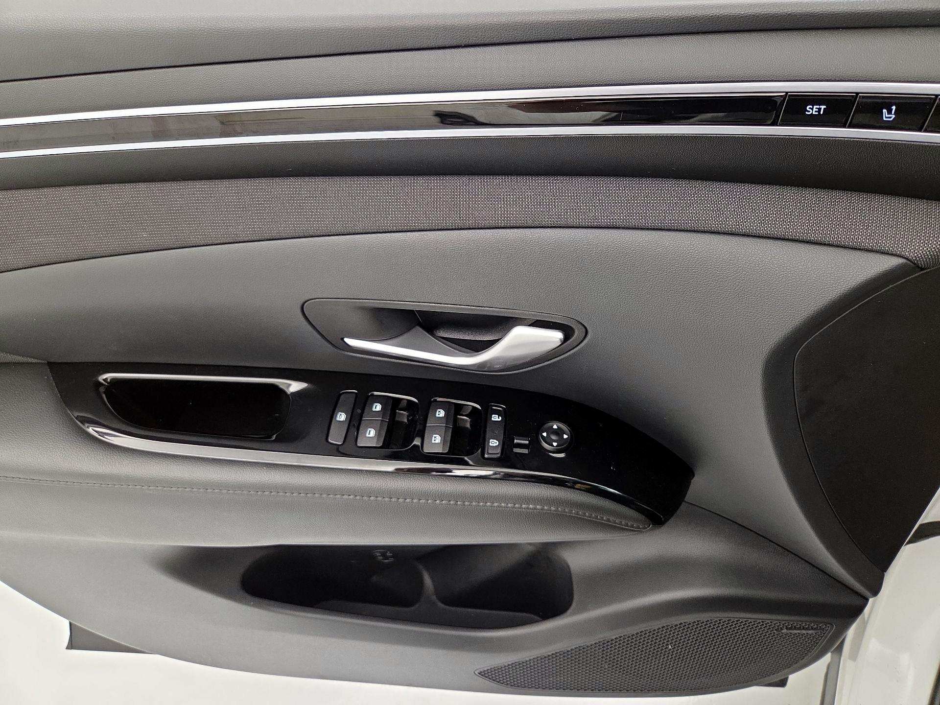 Thumbnail: 2022 Hyundai Tucson - 12