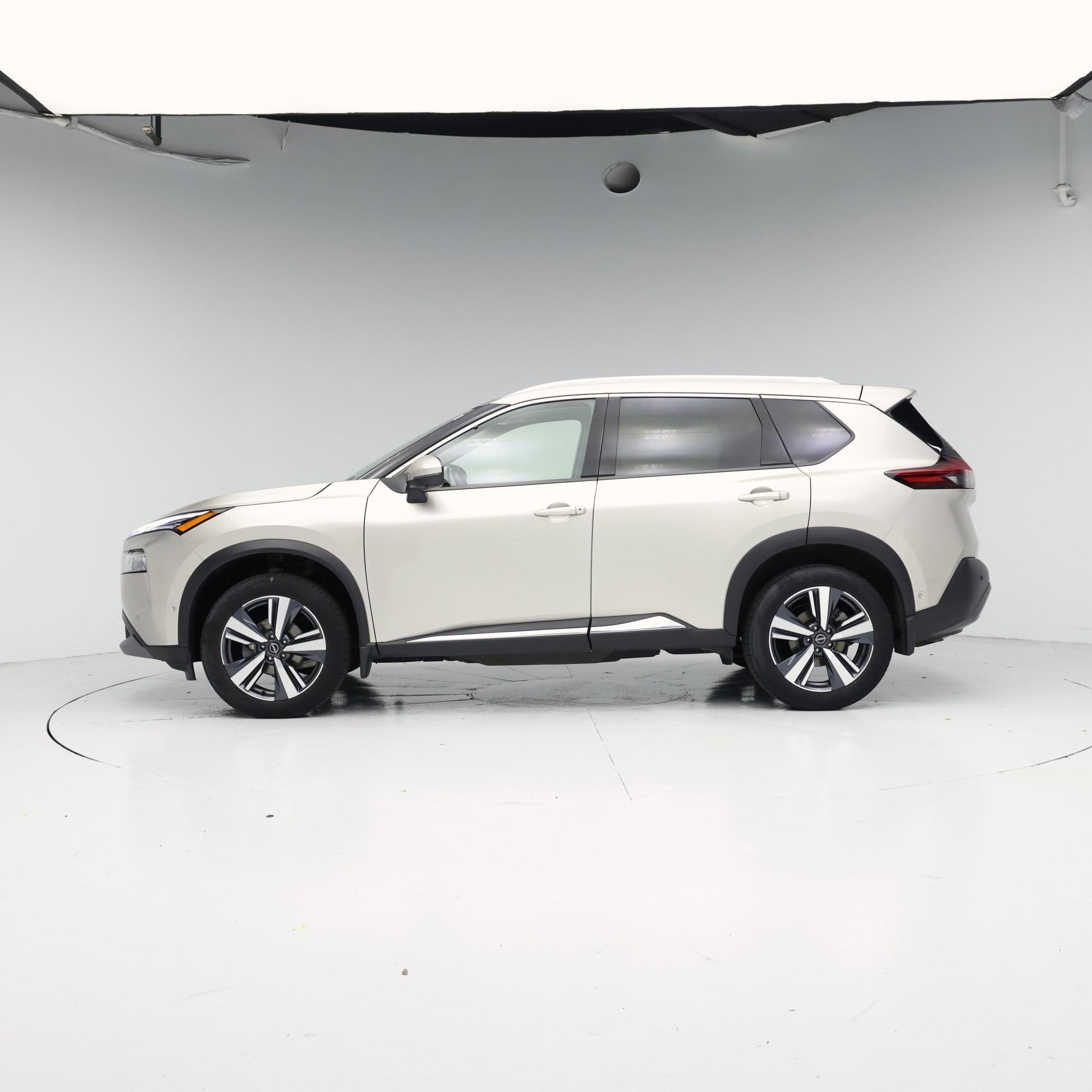 Thumbnail: 2023 Nissan Rogue - 3