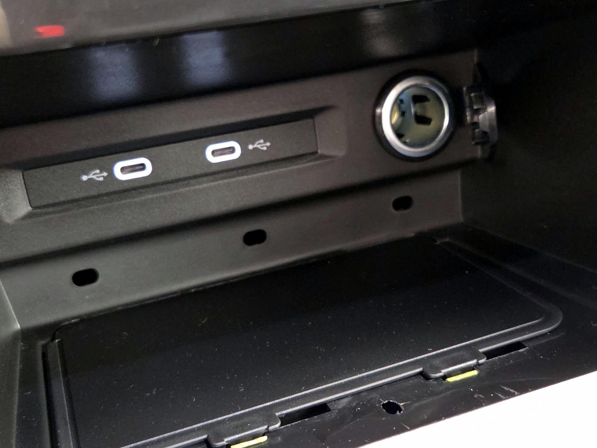 Thumbnail: 2023 Volkswagen Tiguan - 18