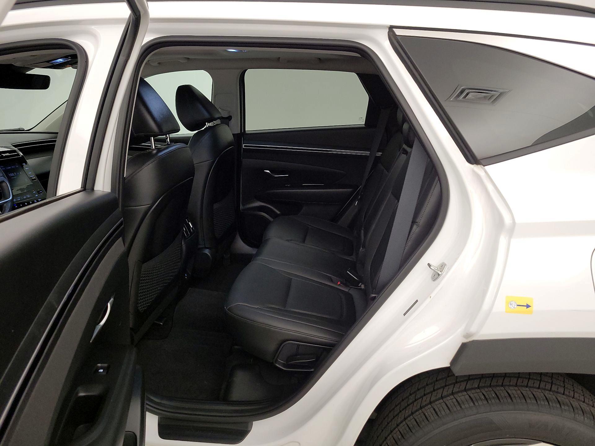 Thumbnail: 2023 Hyundai Tucson - 18