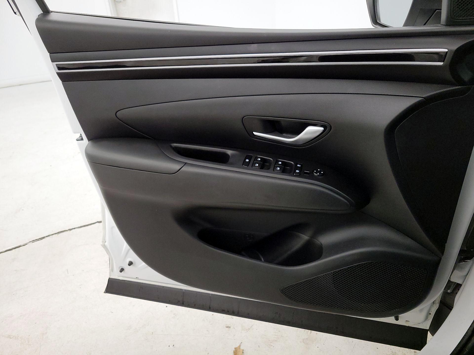 Thumbnail: 2023 Hyundai Tucson - 12