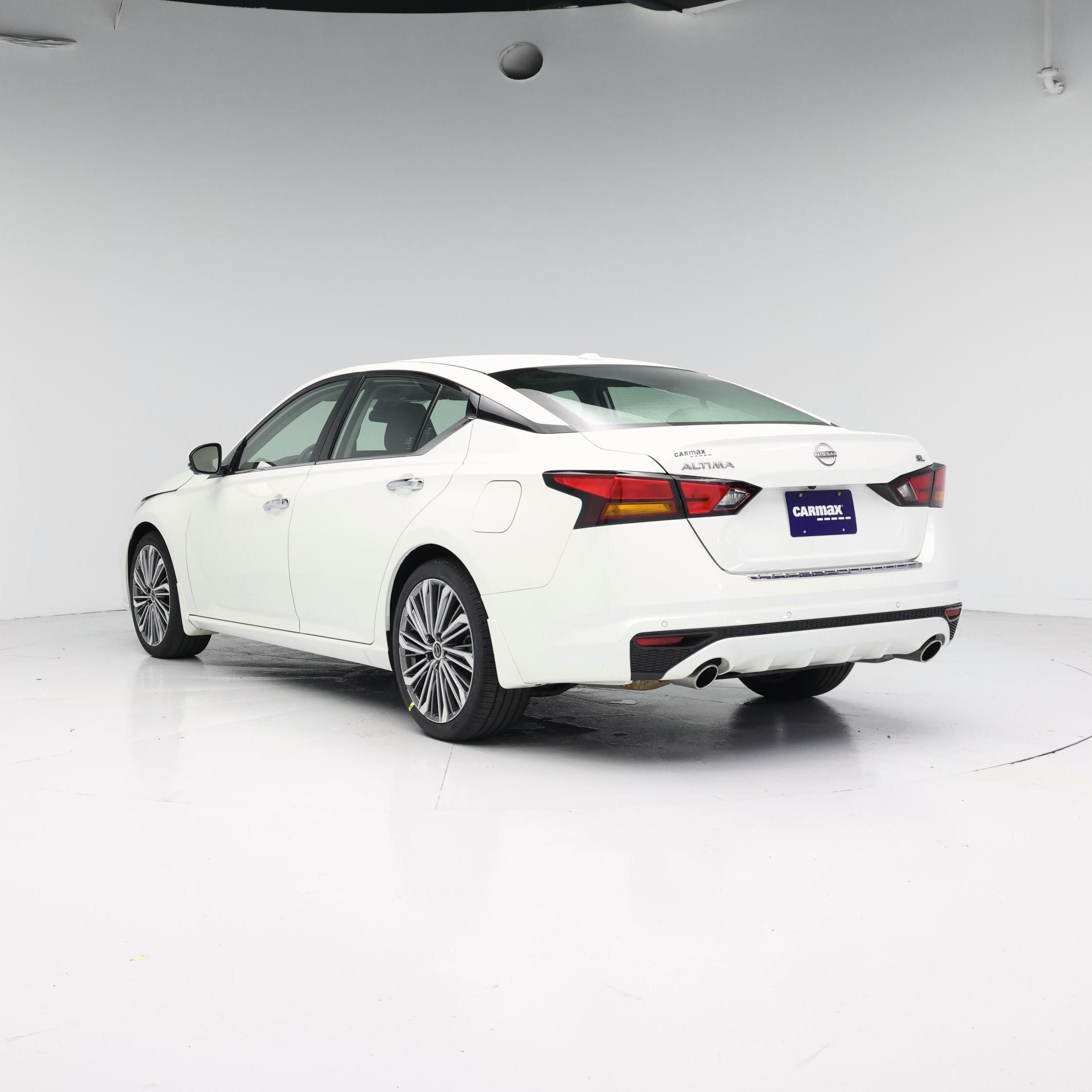 Thumbnail: 2023 Nissan Altima - 2