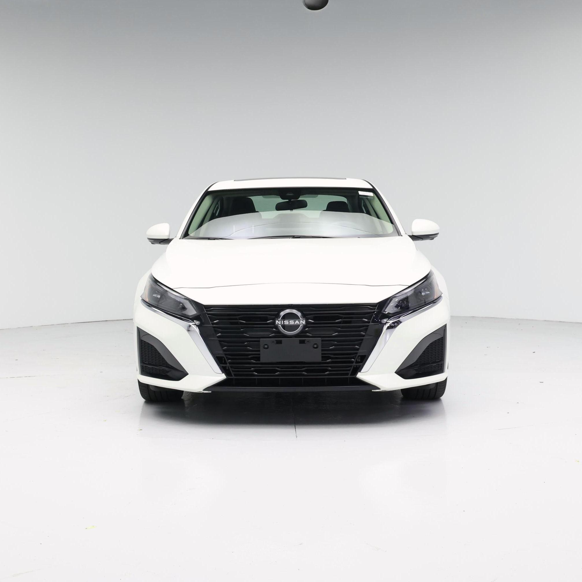 Thumbnail: 2023 Nissan Altima - 5