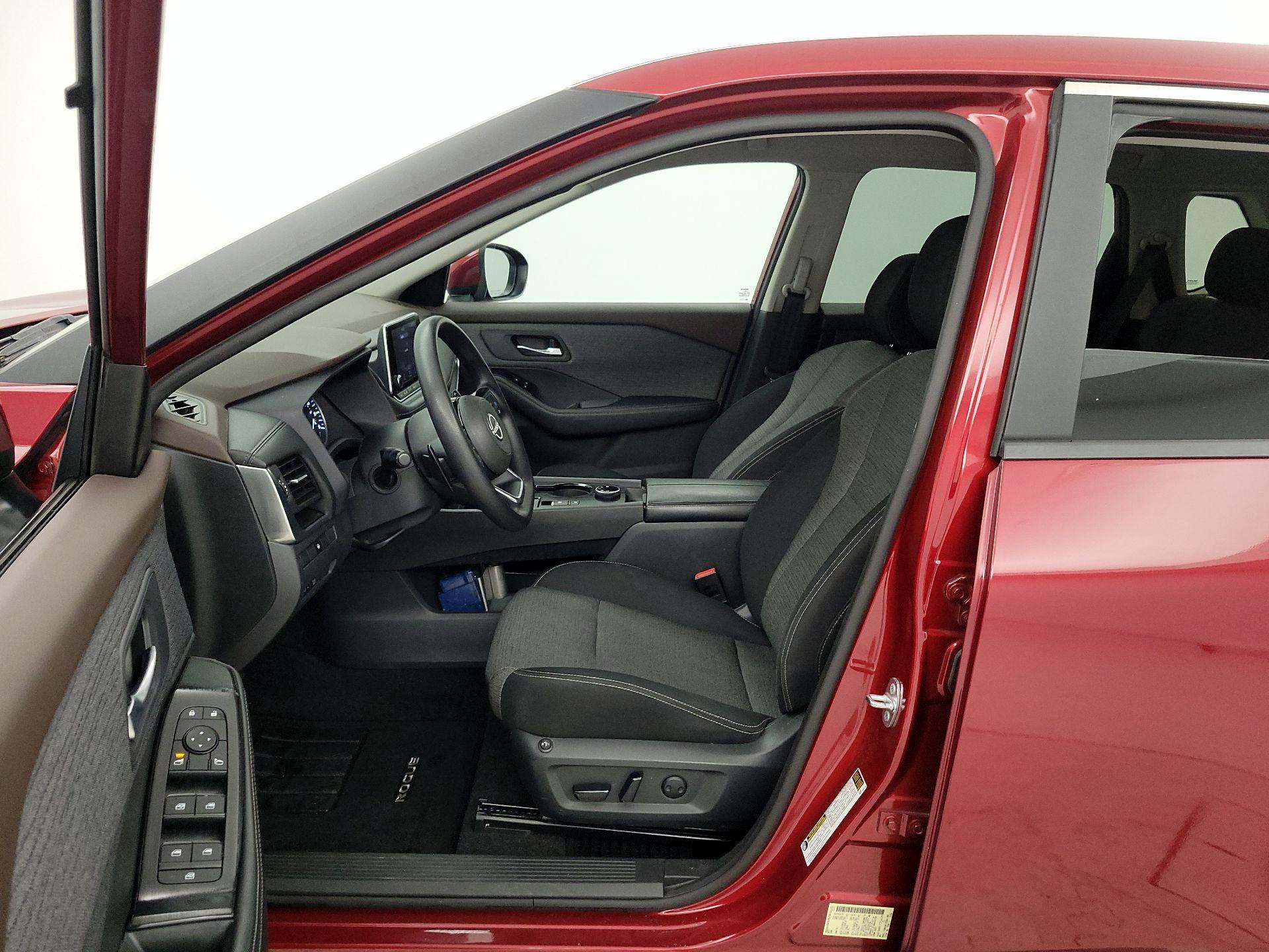 Thumbnail: 2023 Nissan Rogue - 11