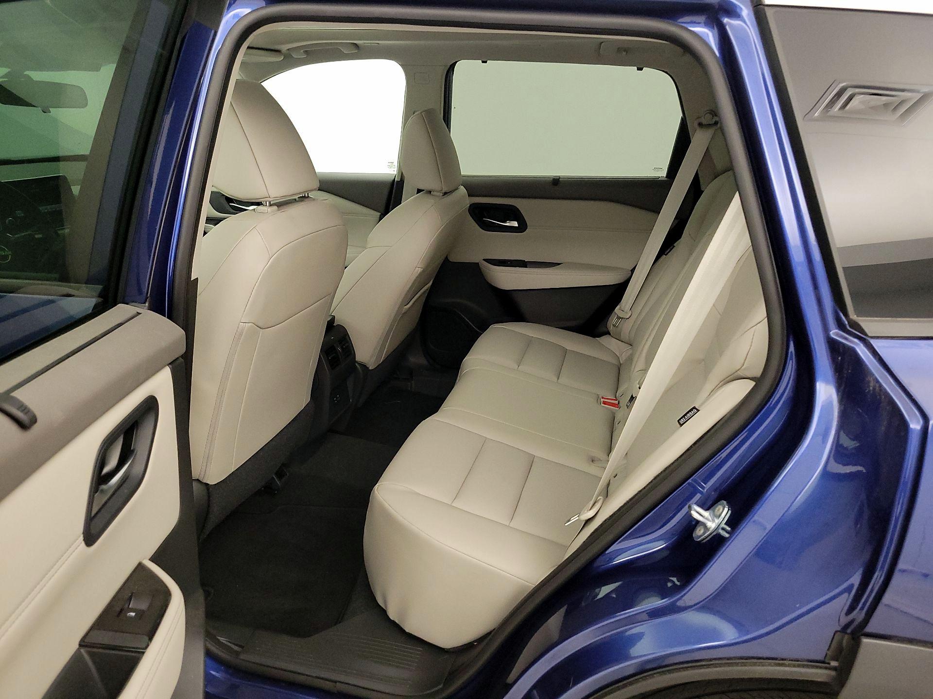 Thumbnail: 2023 Nissan Rogue - 20