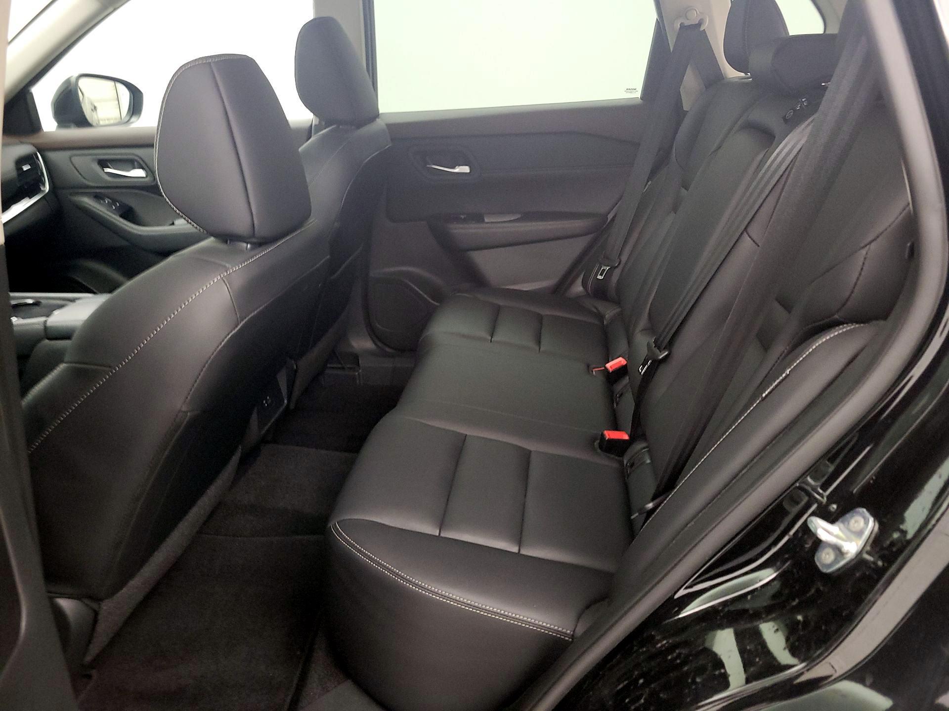 Thumbnail: 2023 Nissan Rogue - 20