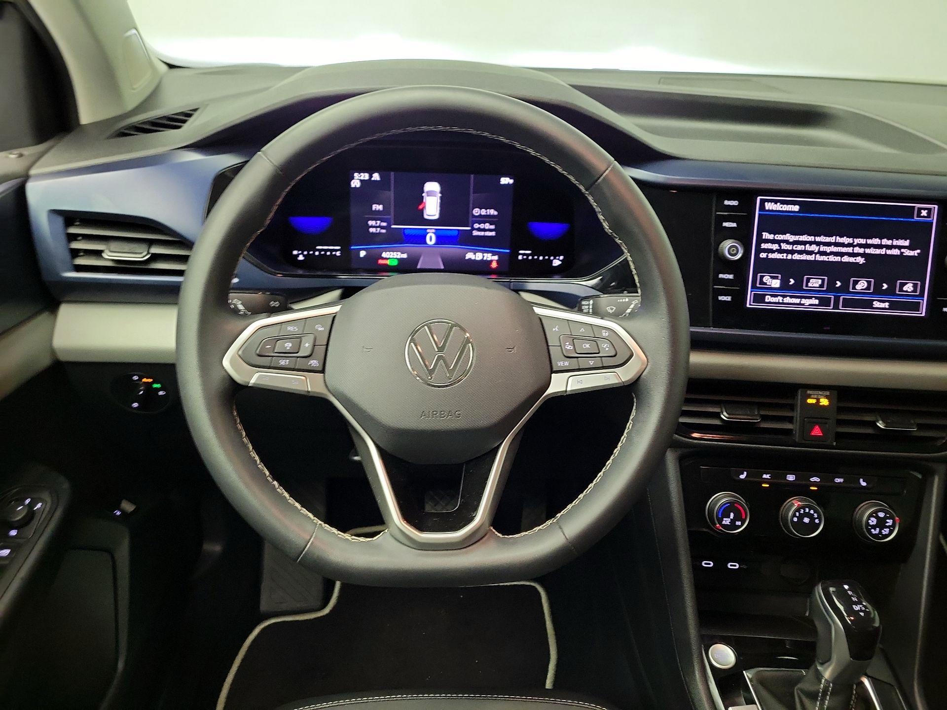 Thumbnail: 2023 Volkswagen Taos - 10