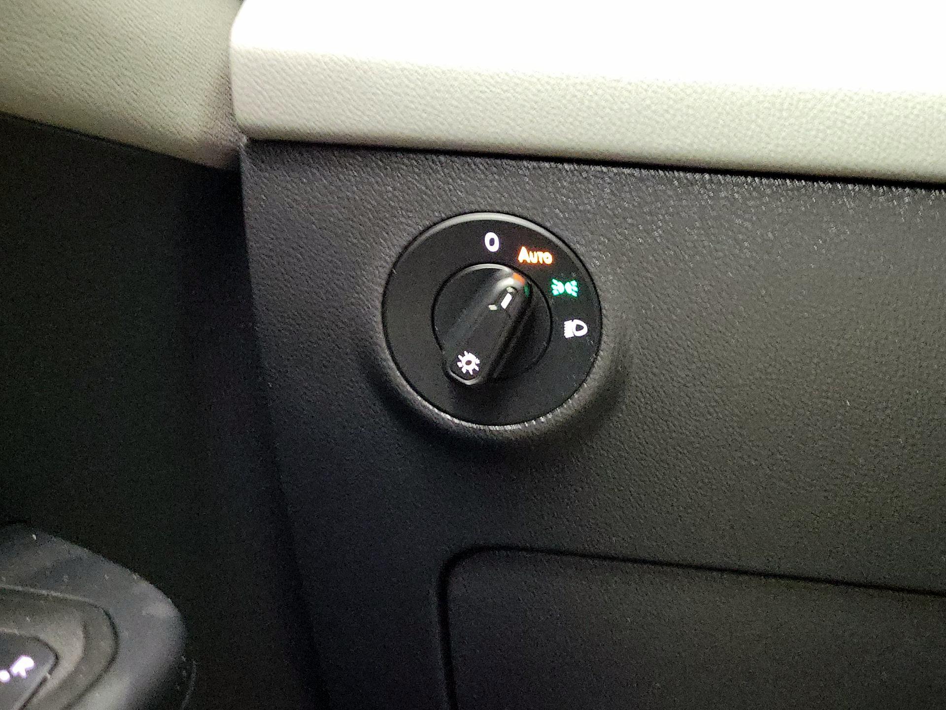 Thumbnail: 2023 Volkswagen Taos - 13