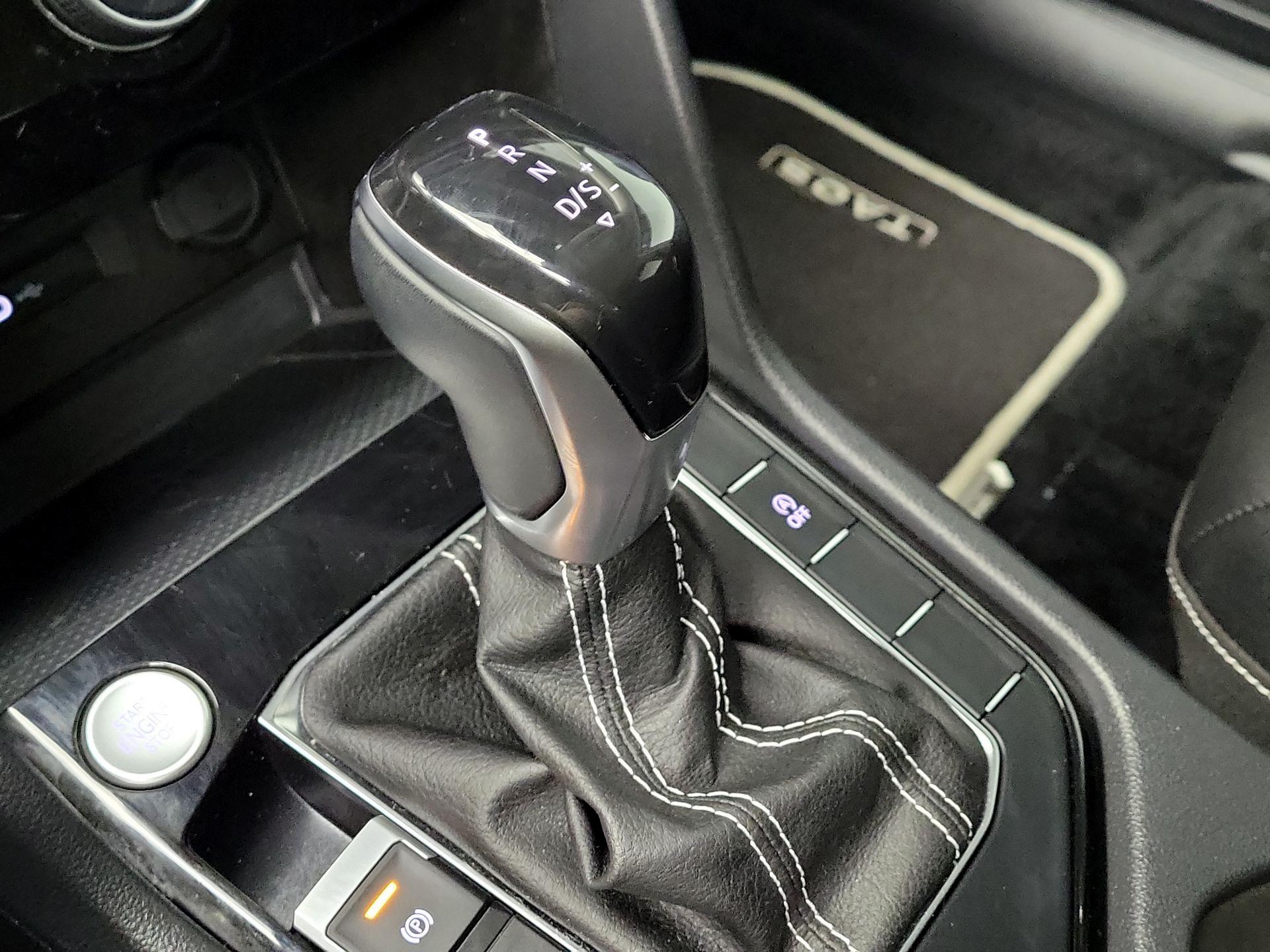 Thumbnail: 2023 Volkswagen Taos - 17