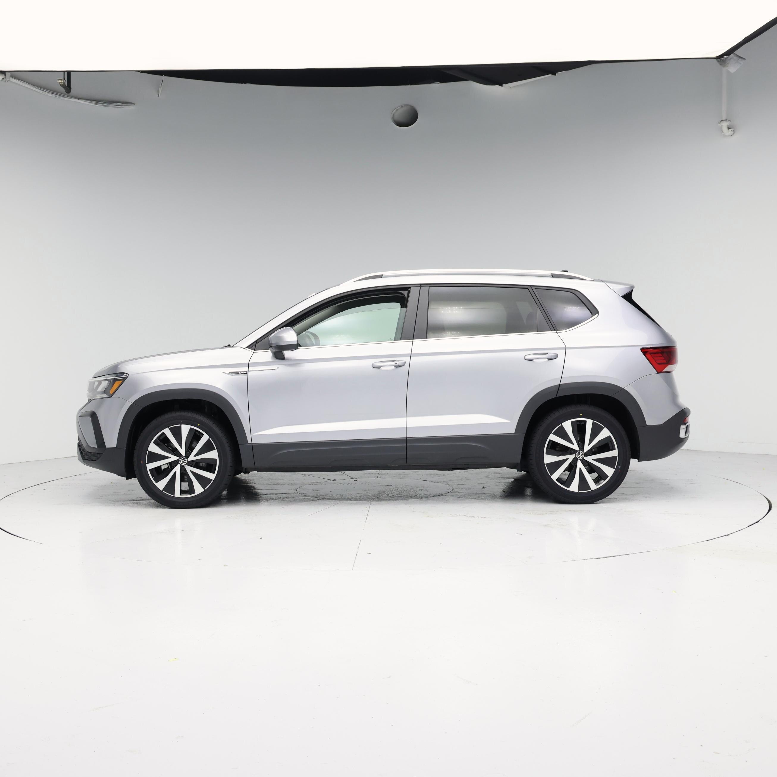 Thumbnail: 2023 Volkswagen Taos - 3