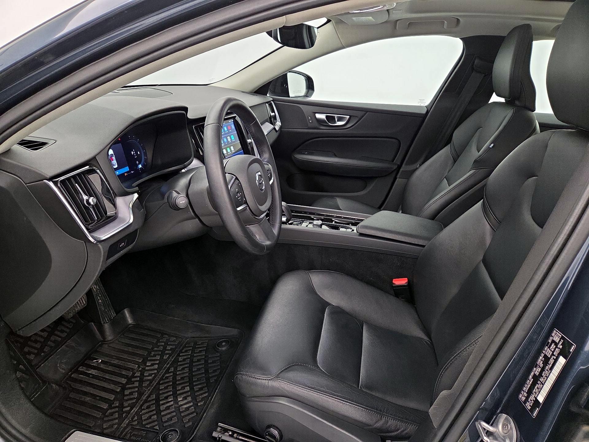 Thumbnail: 2024 Volvo S60 - 11