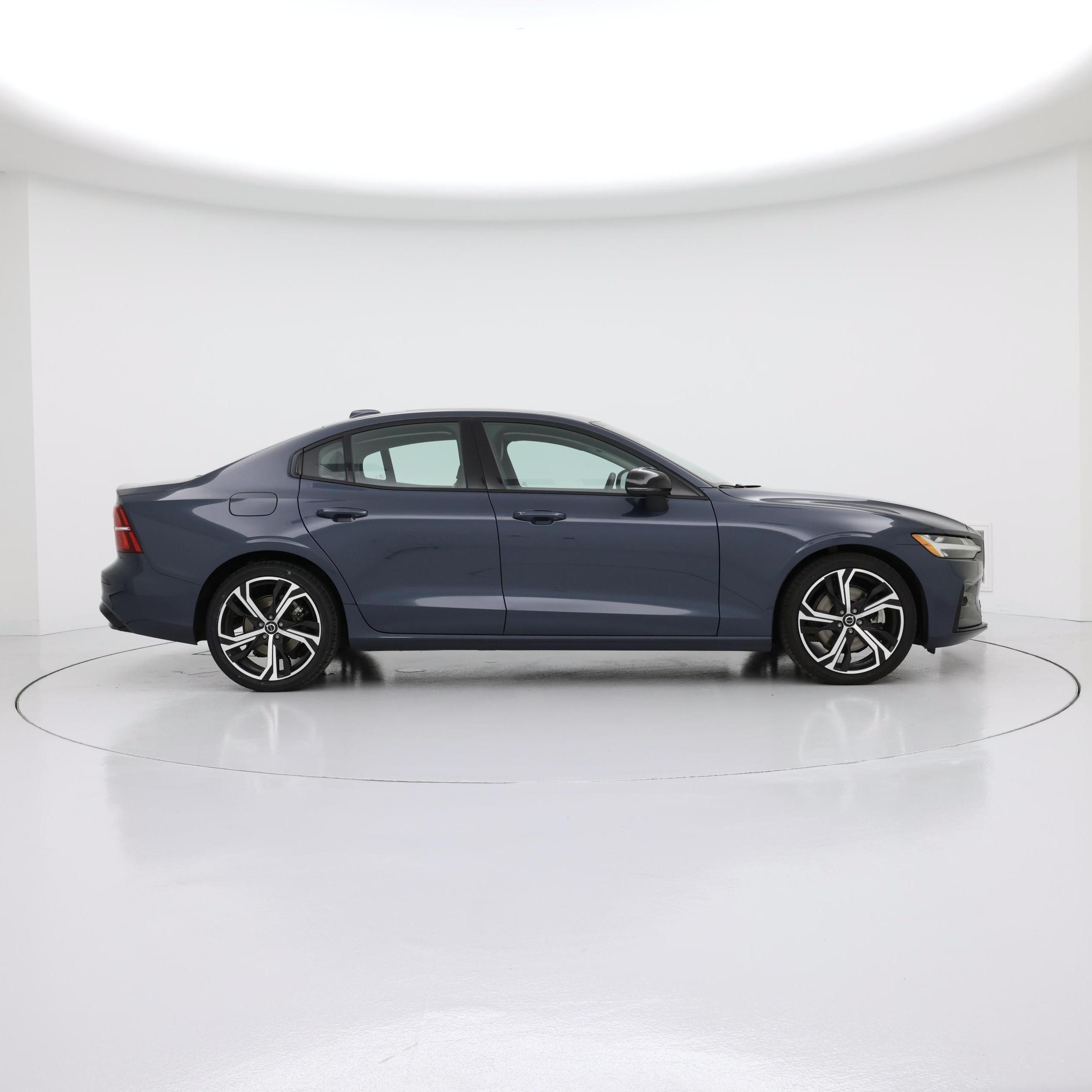 Thumbnail: 2024 Volvo S60 - 7