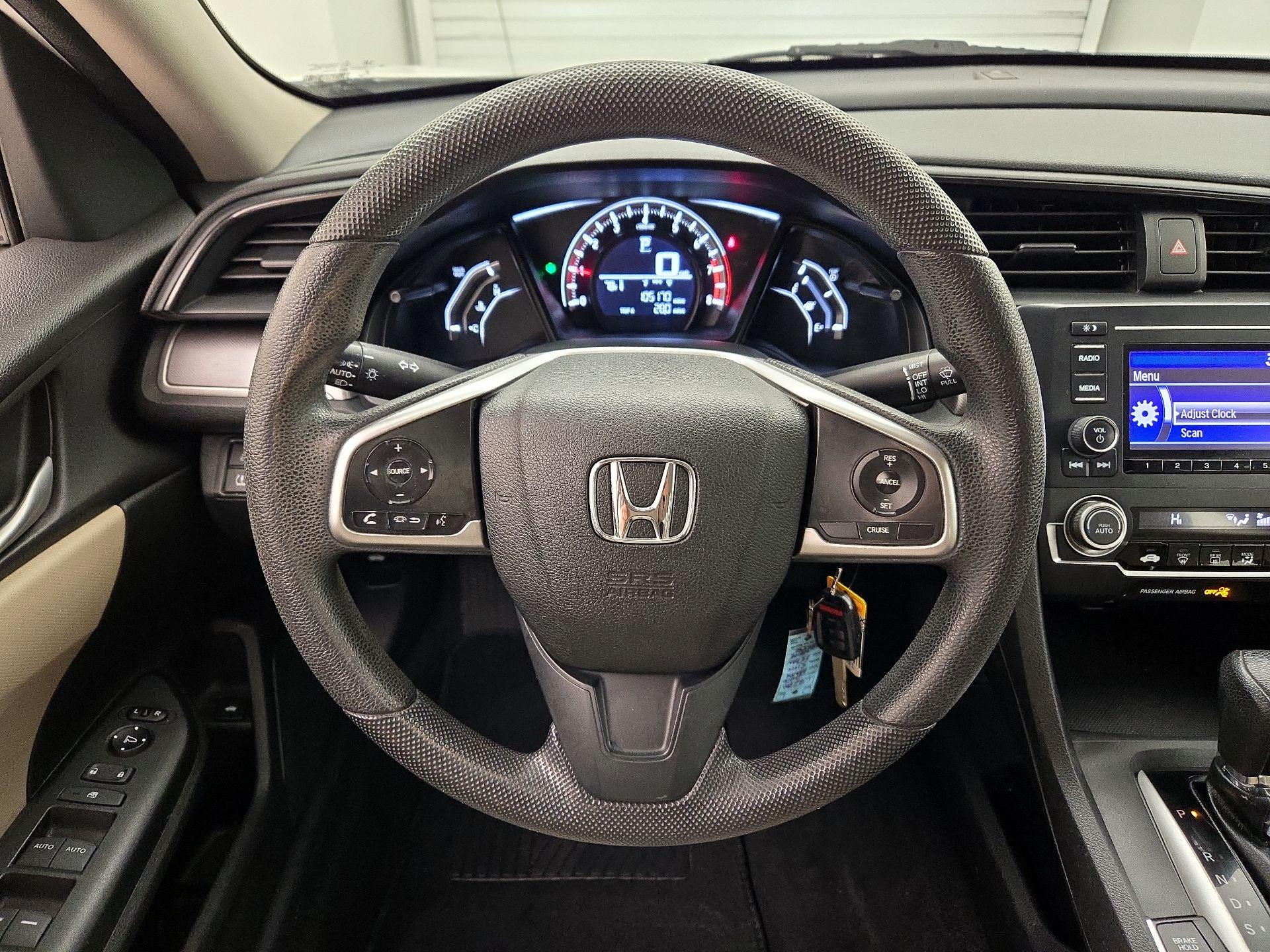 Thumbnail: 2016 Honda Civic - 10