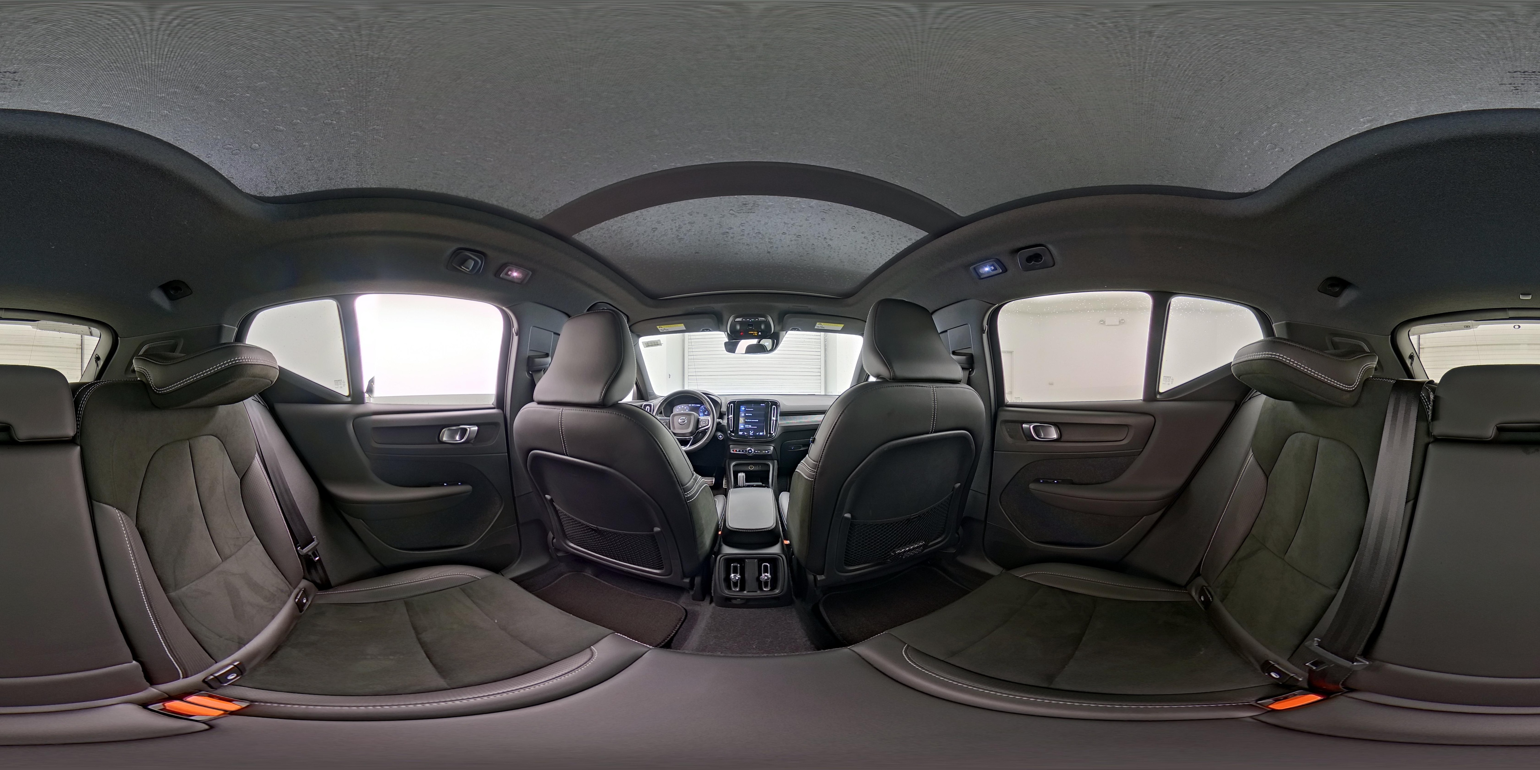 2019 Volvo XC40 R-Design - Photo 27