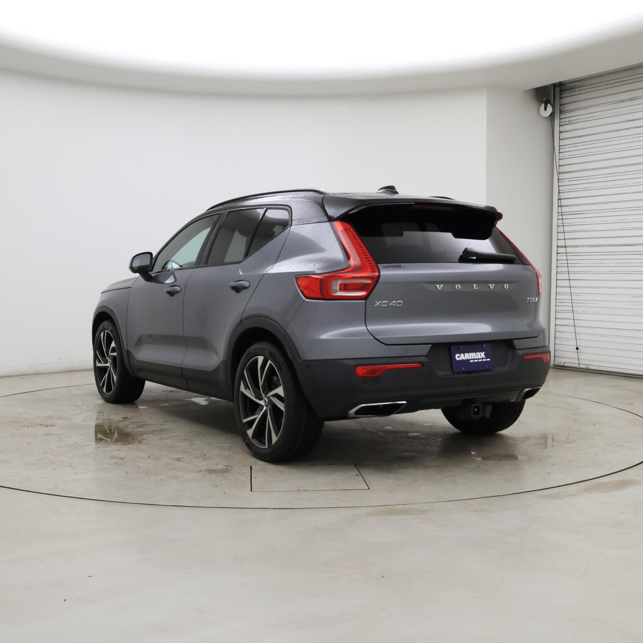 Thumbnail: 2019 Volvo XC40 - 2