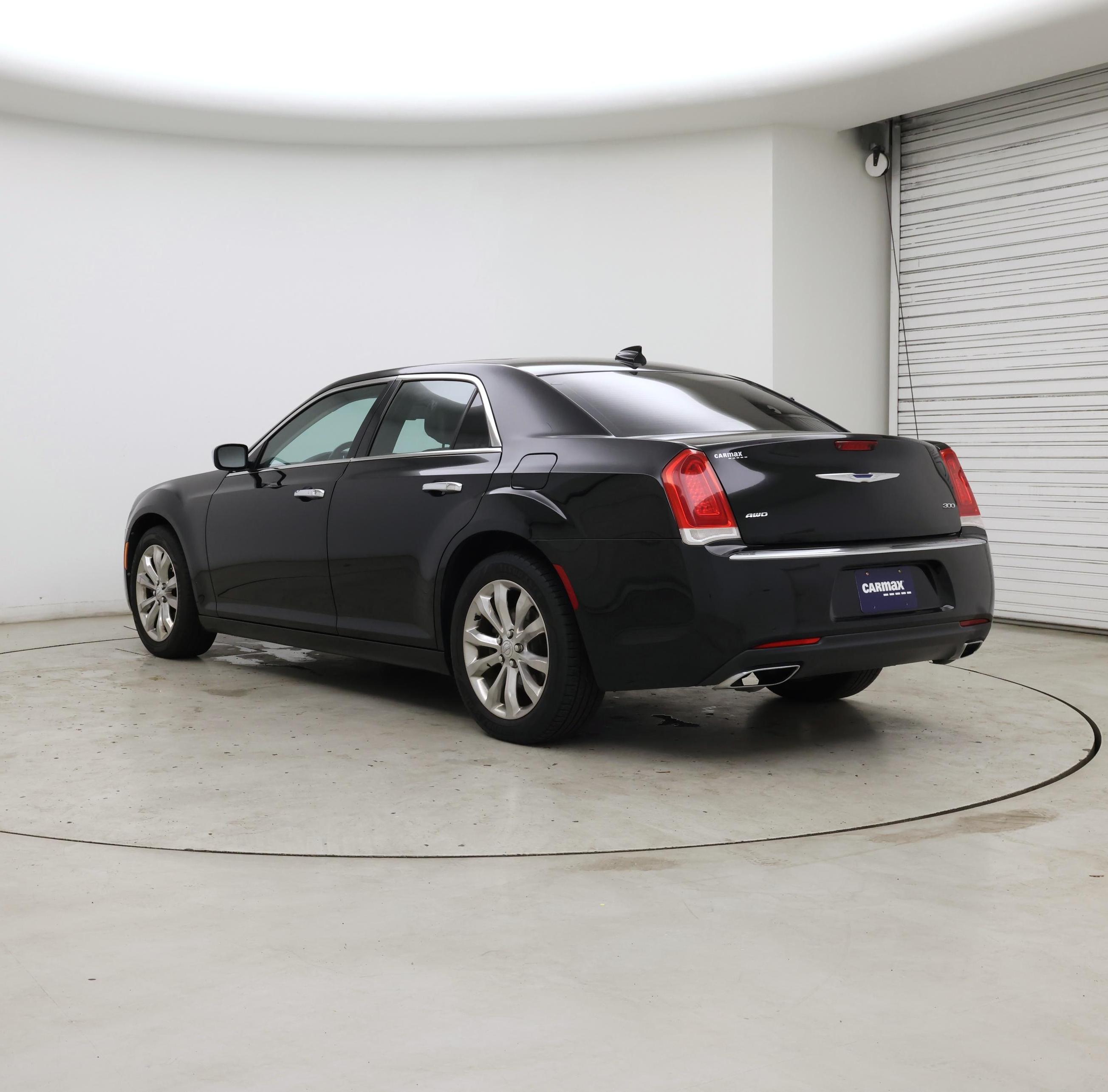 Thumbnail: 2018 Chrysler 300 - 2