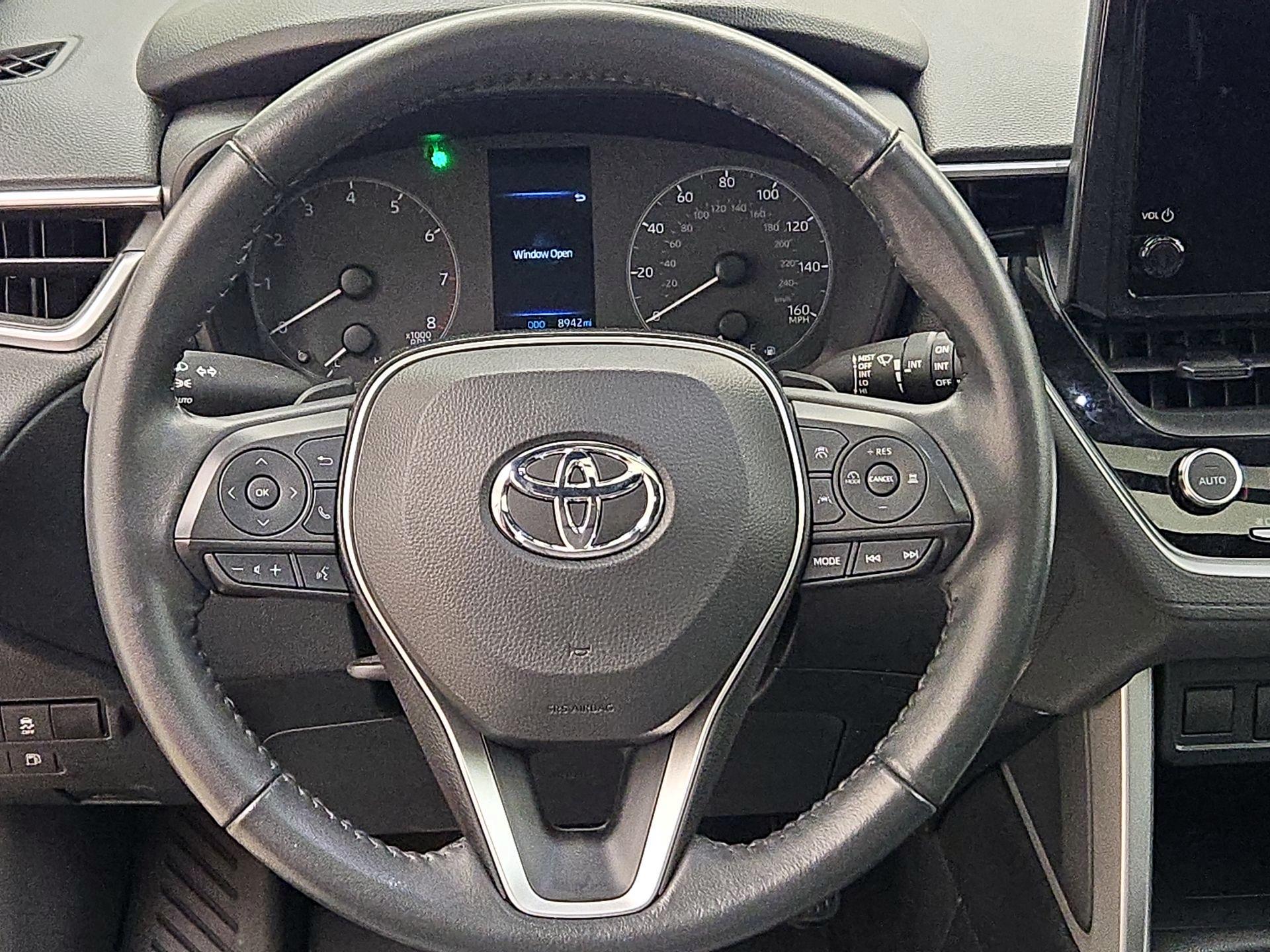 Thumbnail: 2023 Toyota Corolla Cross - 10