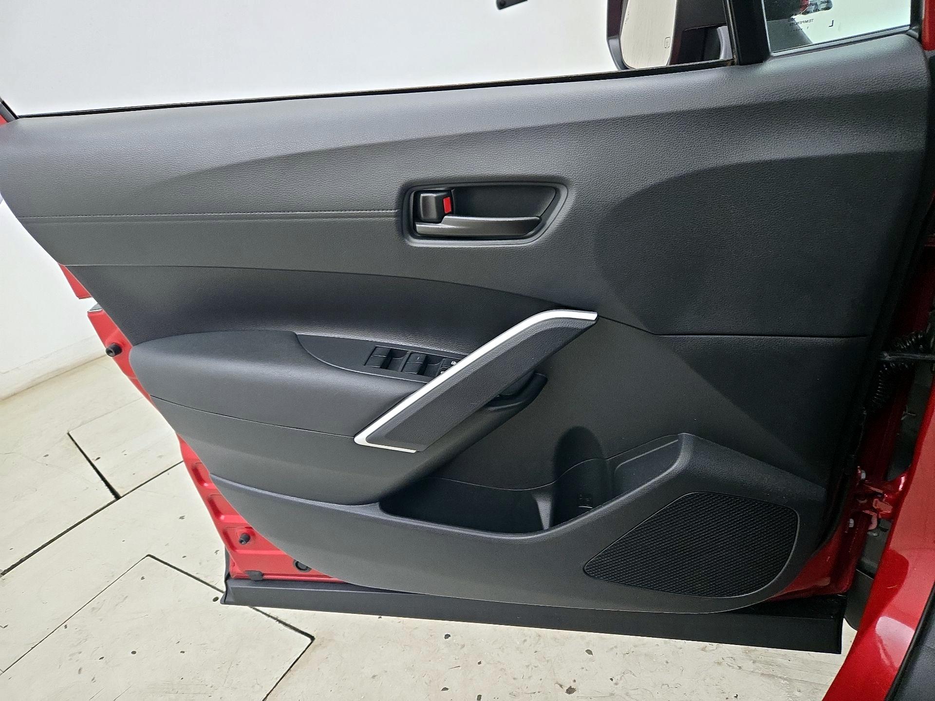 Thumbnail: 2023 Toyota Corolla Cross - 12