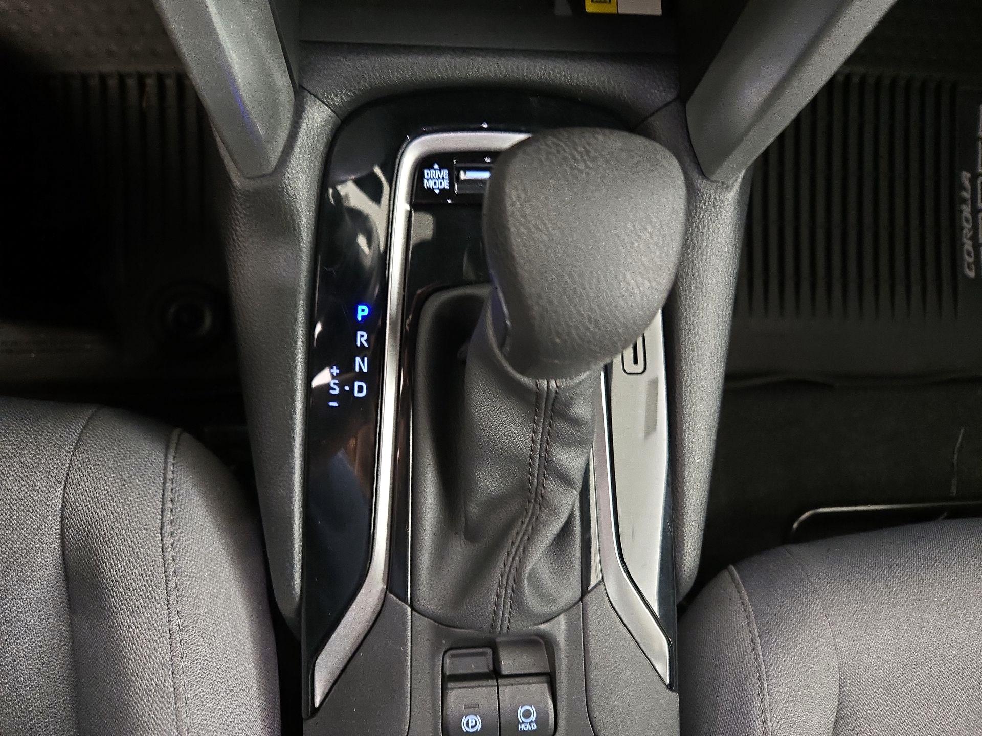 Thumbnail: 2023 Toyota Corolla Cross - 17