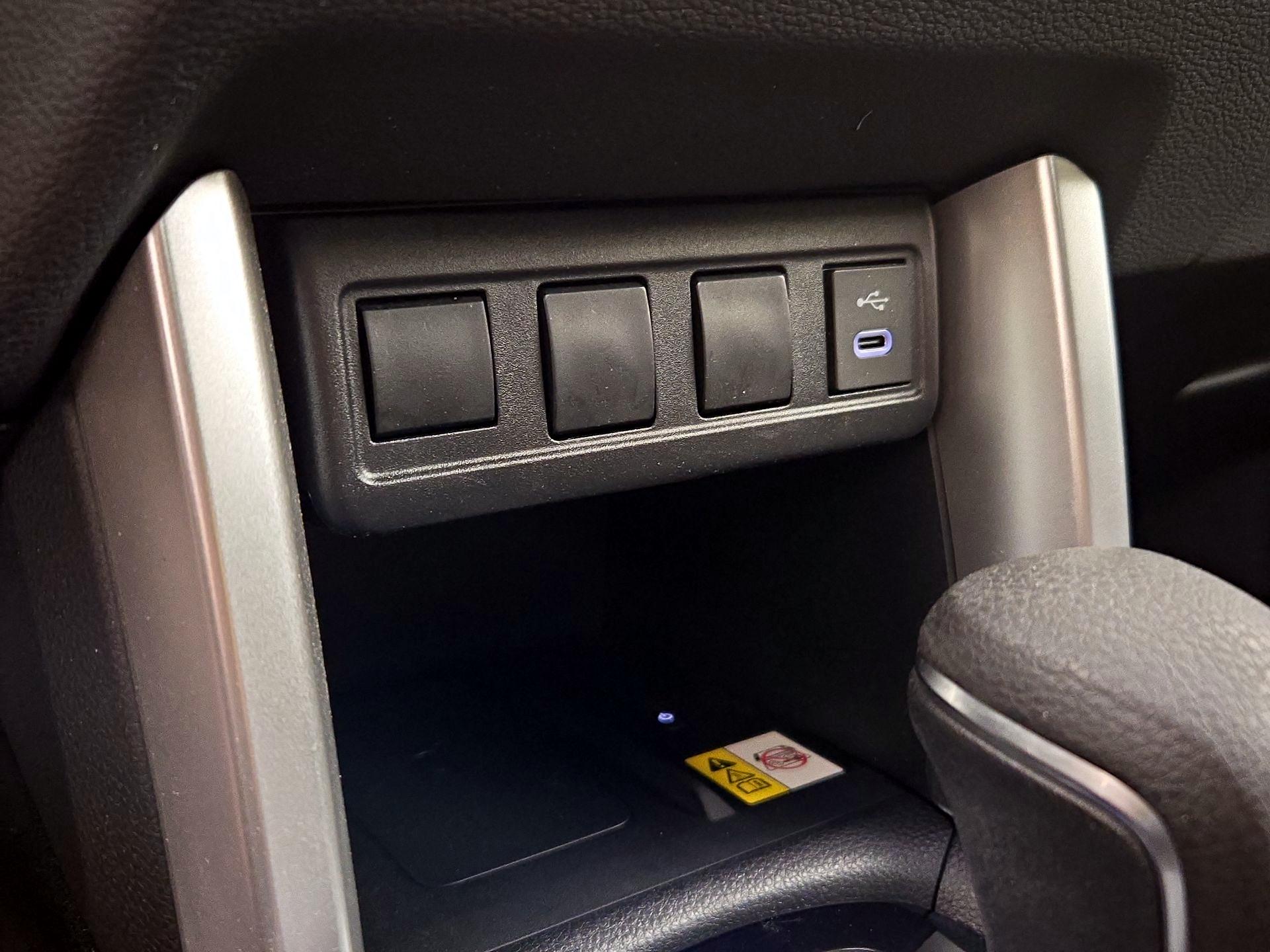 Thumbnail: 2023 Toyota Corolla Cross - 18