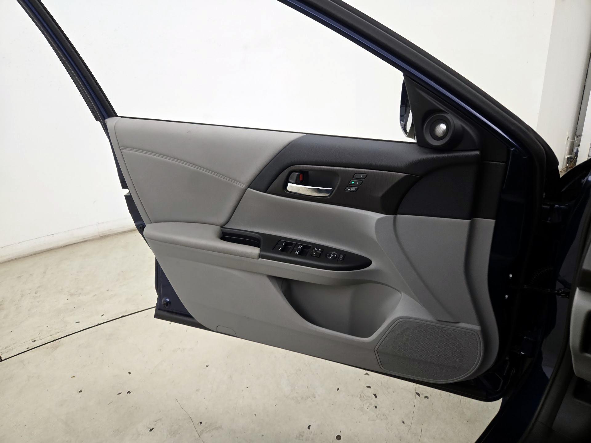 Thumbnail: 2014 Honda Accord - 12