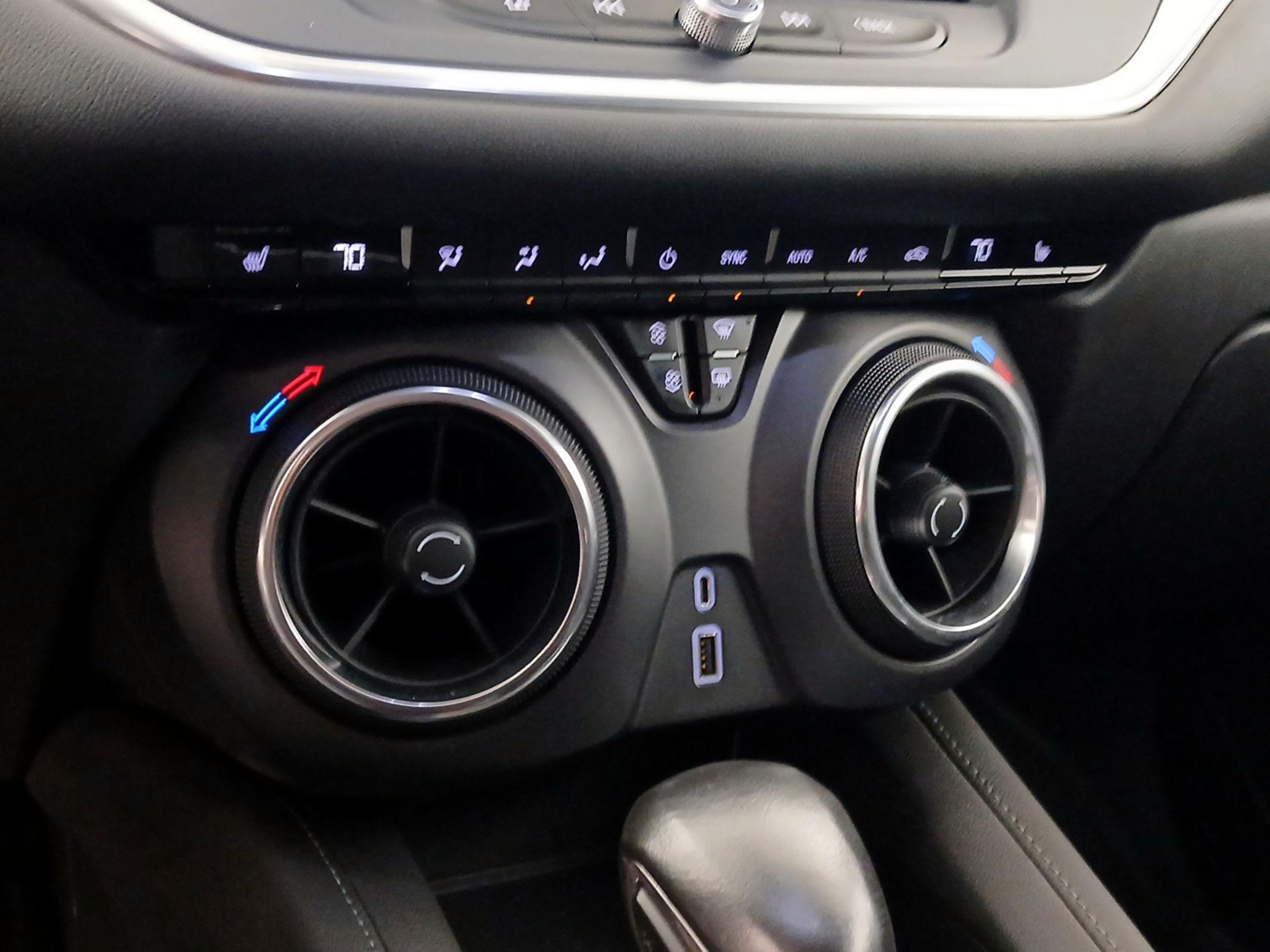 Thumbnail: 2019 Chevrolet Blazer - 16