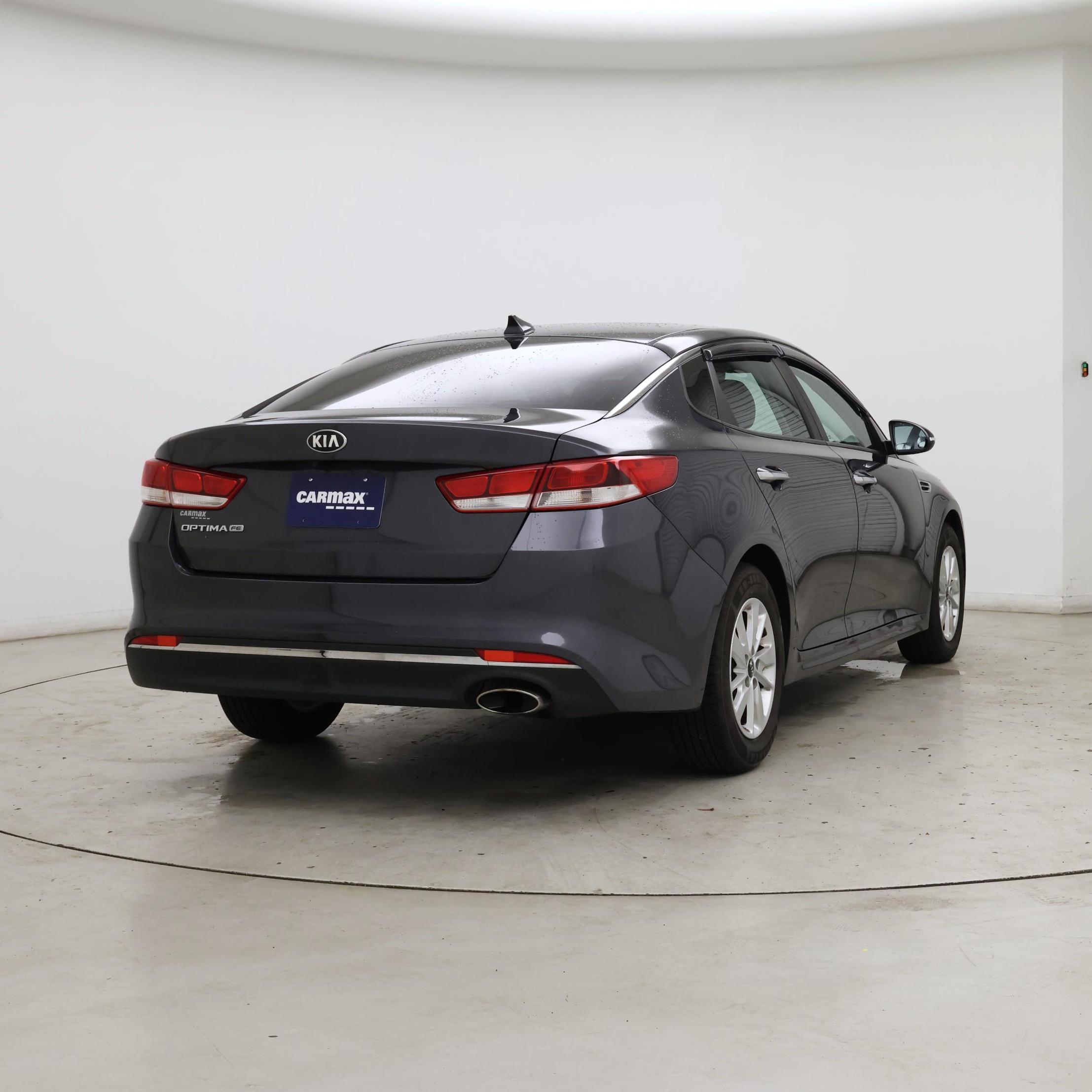 Thumbnail: 2017 Kia Optima - 8