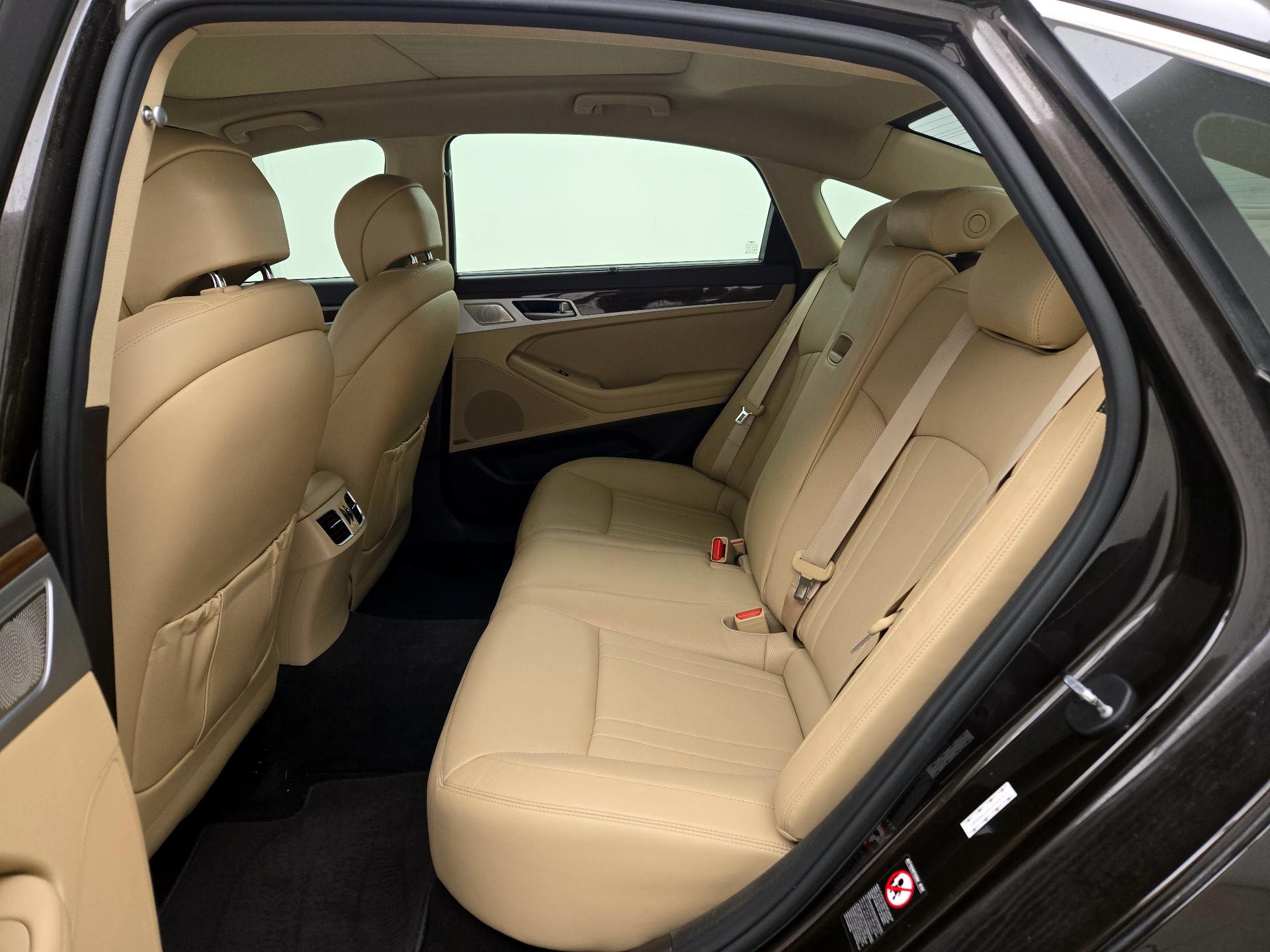 Thumbnail: 2018 Genesis G80 - 18