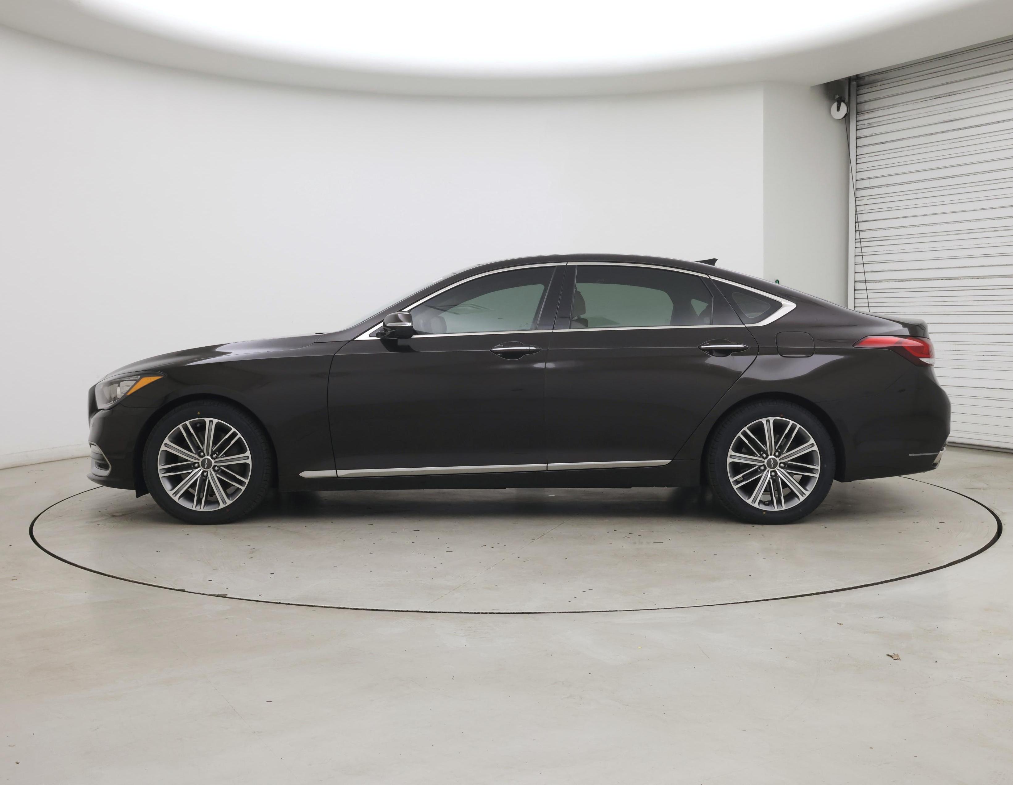 Thumbnail: 2018 Genesis G80 - 3