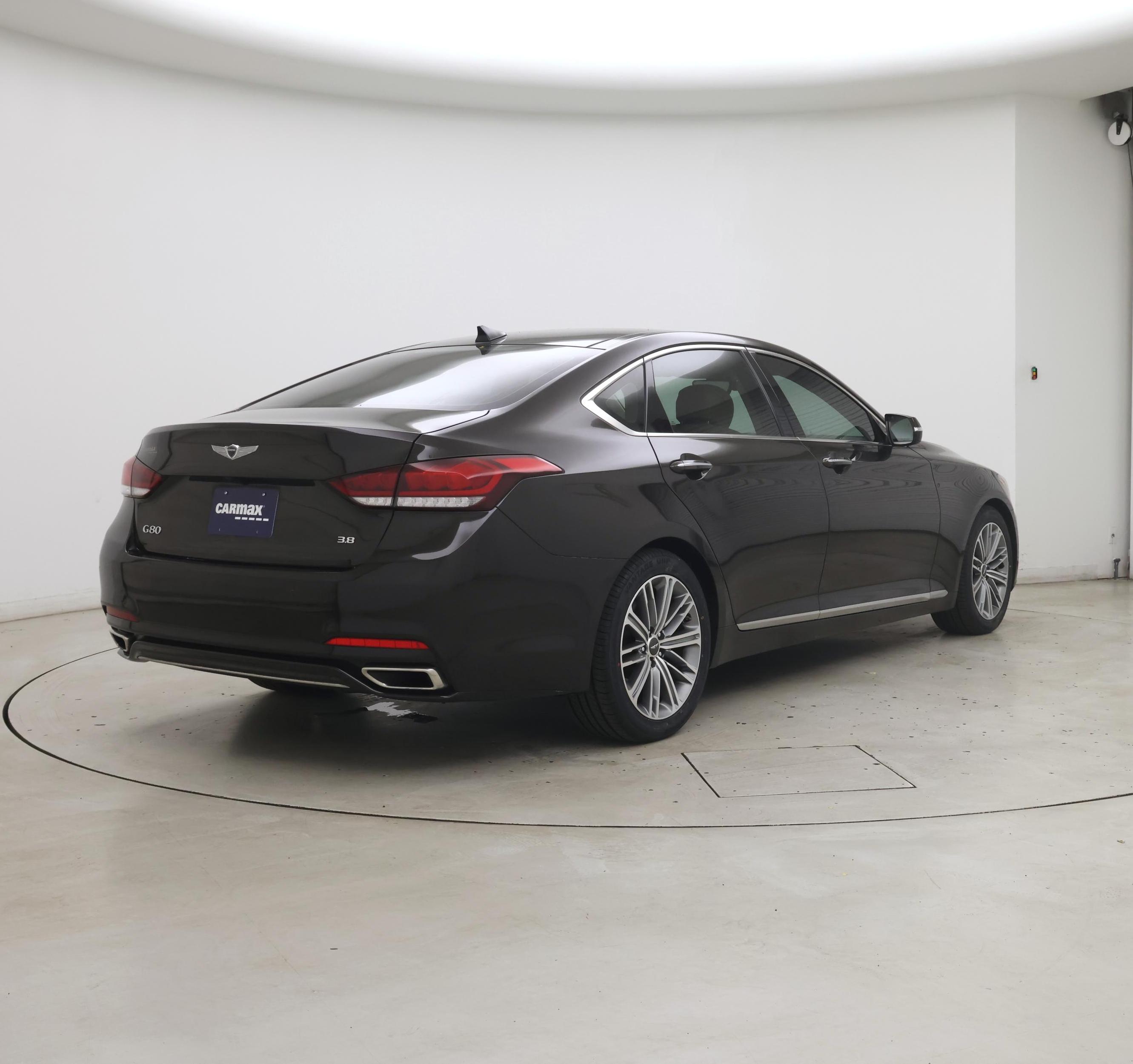 Thumbnail: 2018 Genesis G80 - 8