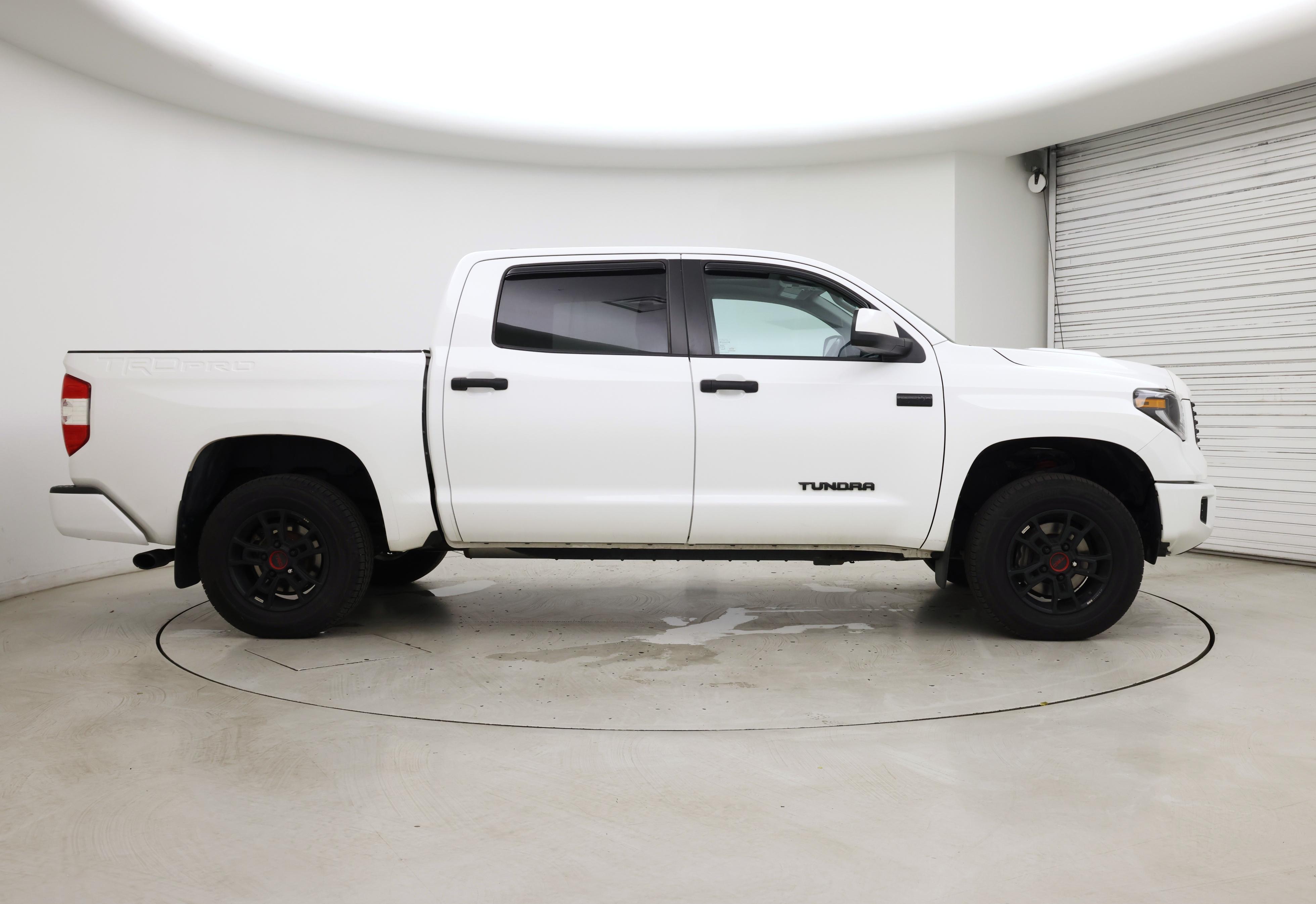 Thumbnail: 2020 Toyota Tundra - 7