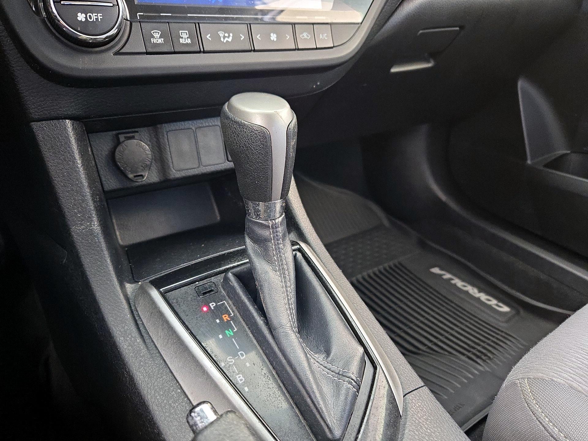 Thumbnail: 2014 Toyota Corolla - 17