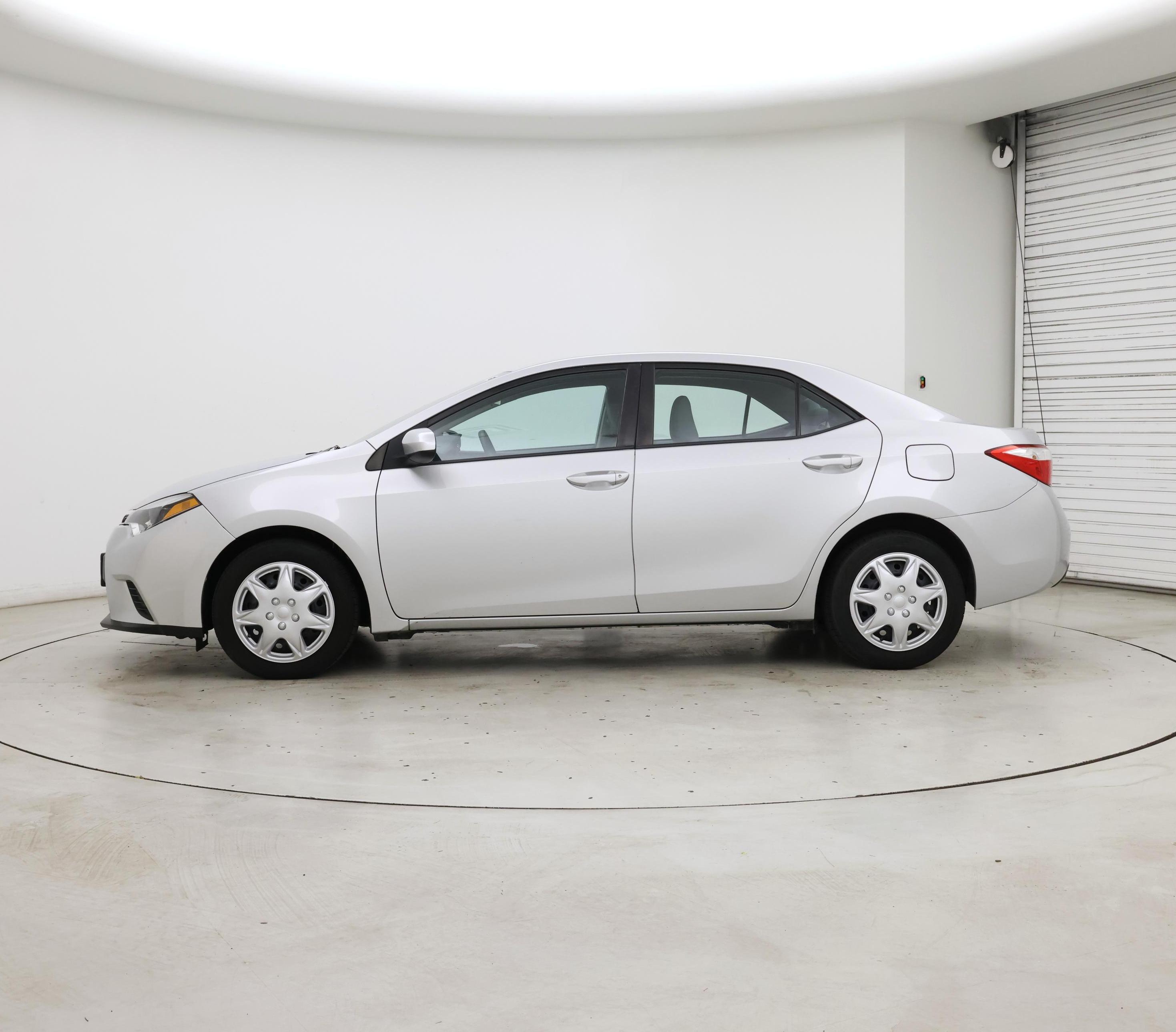 Thumbnail: 2014 Toyota Corolla - 3