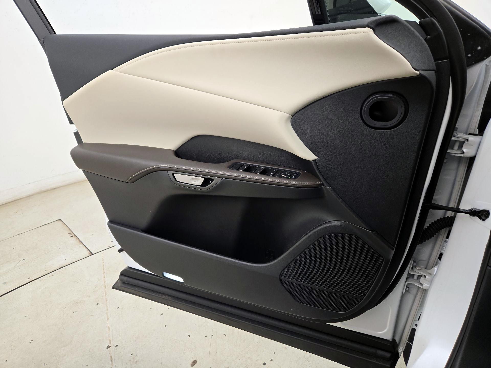 Thumbnail: 2023 Lexus RX - 12