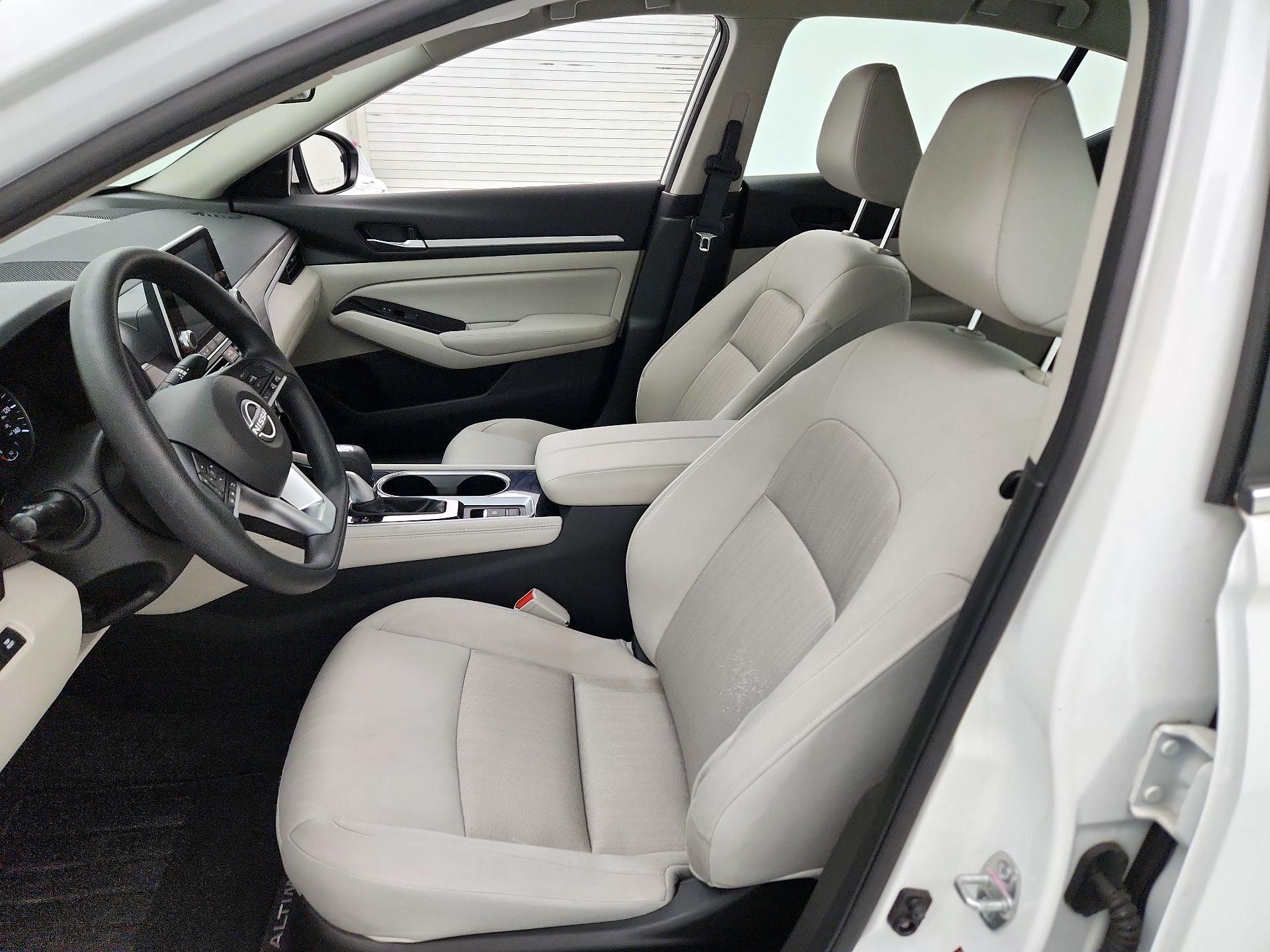 Thumbnail: 2023 Nissan Altima - 11