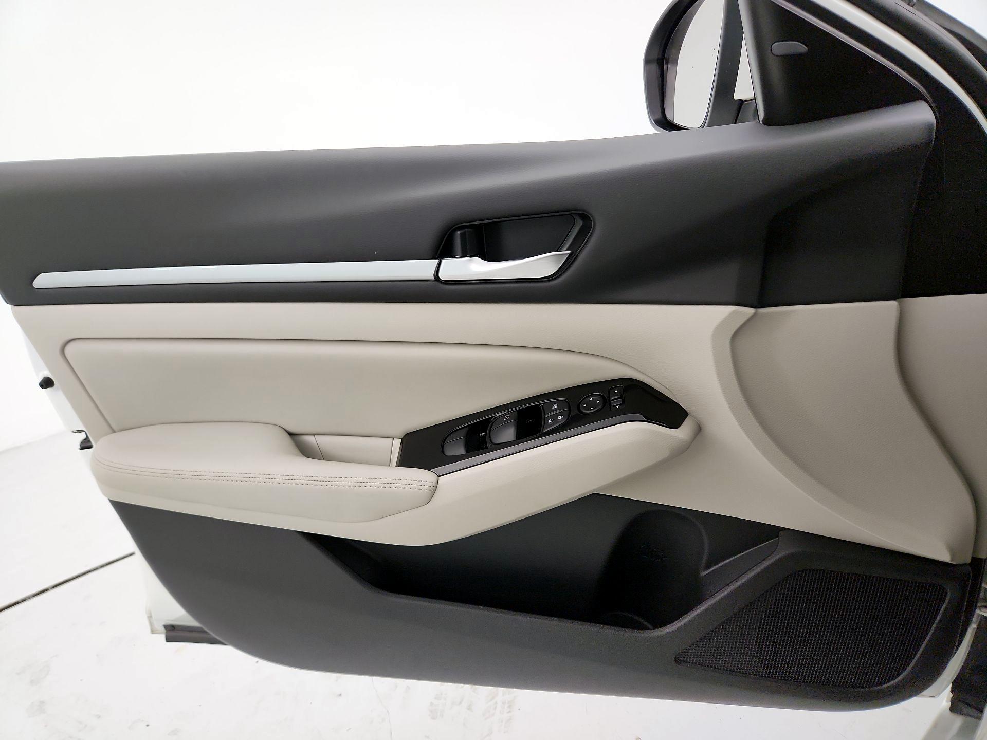 Thumbnail: 2023 Nissan Altima - 12