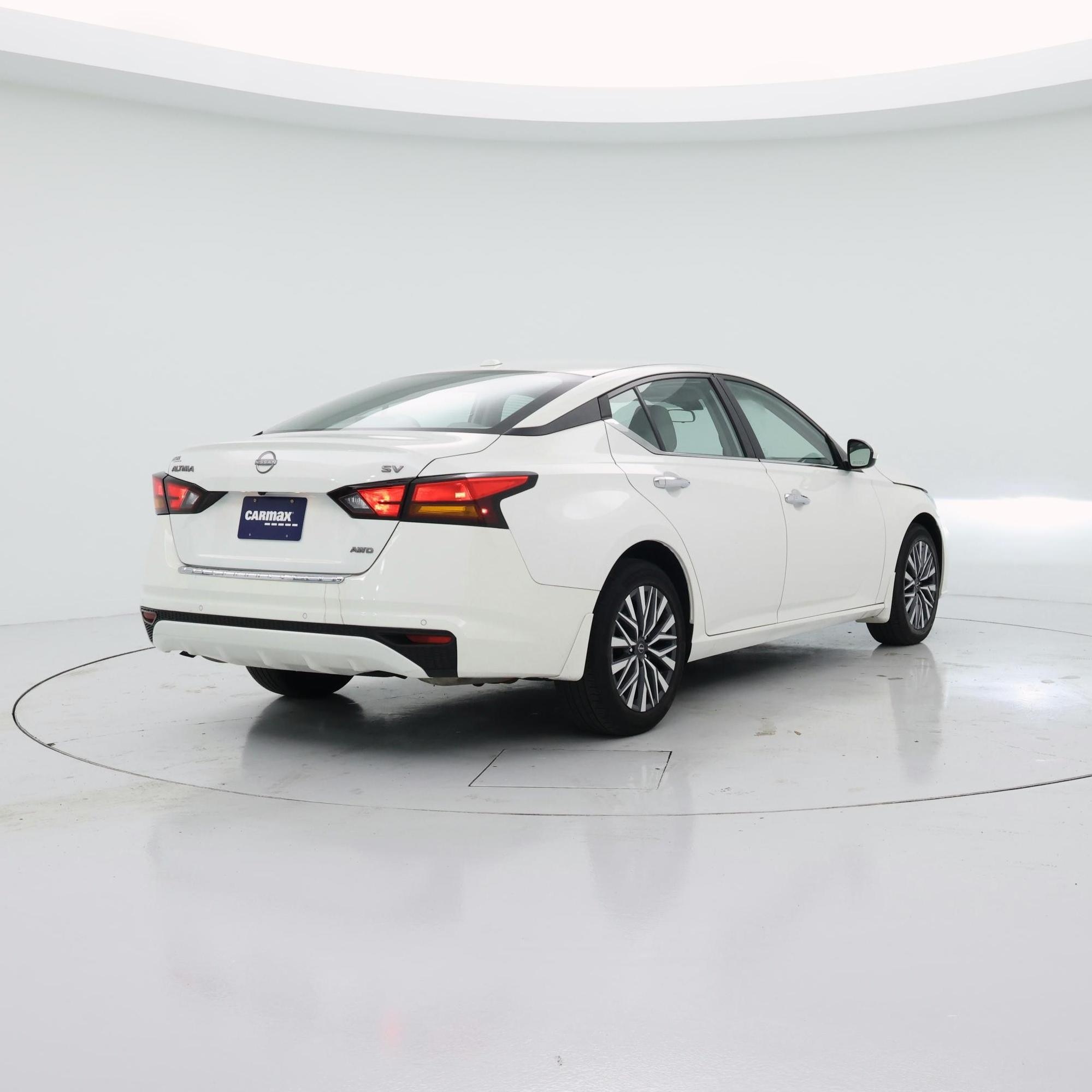 Thumbnail: 2023 Nissan Altima - 8