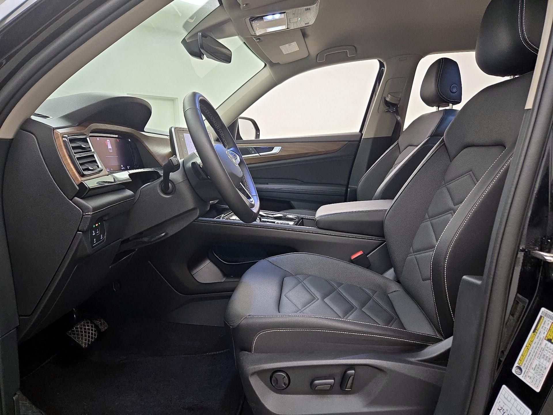 Thumbnail: 2025 Volkswagen Atlas - 11