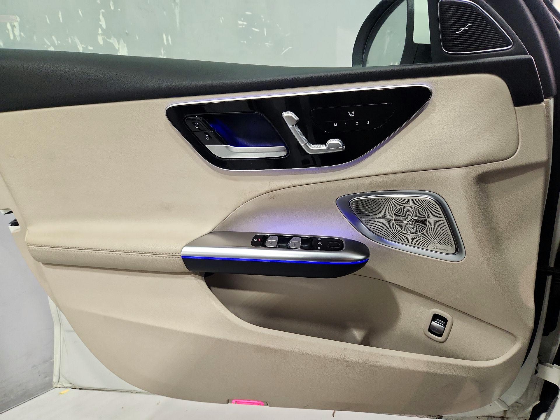 Thumbnail: 2022 Mercedes-Benz C-Class - 12