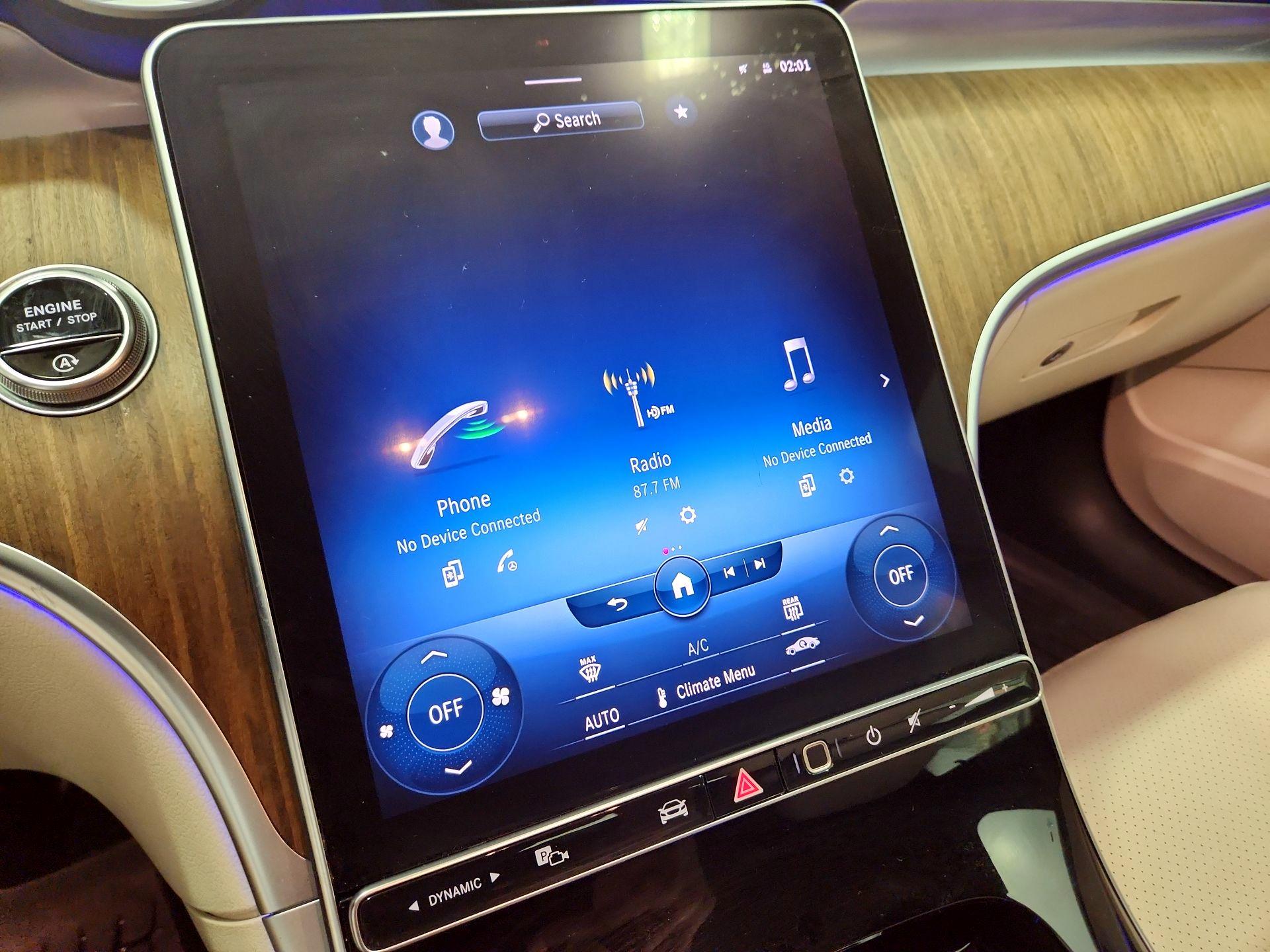 Thumbnail: 2022 Mercedes-Benz C-Class - 15